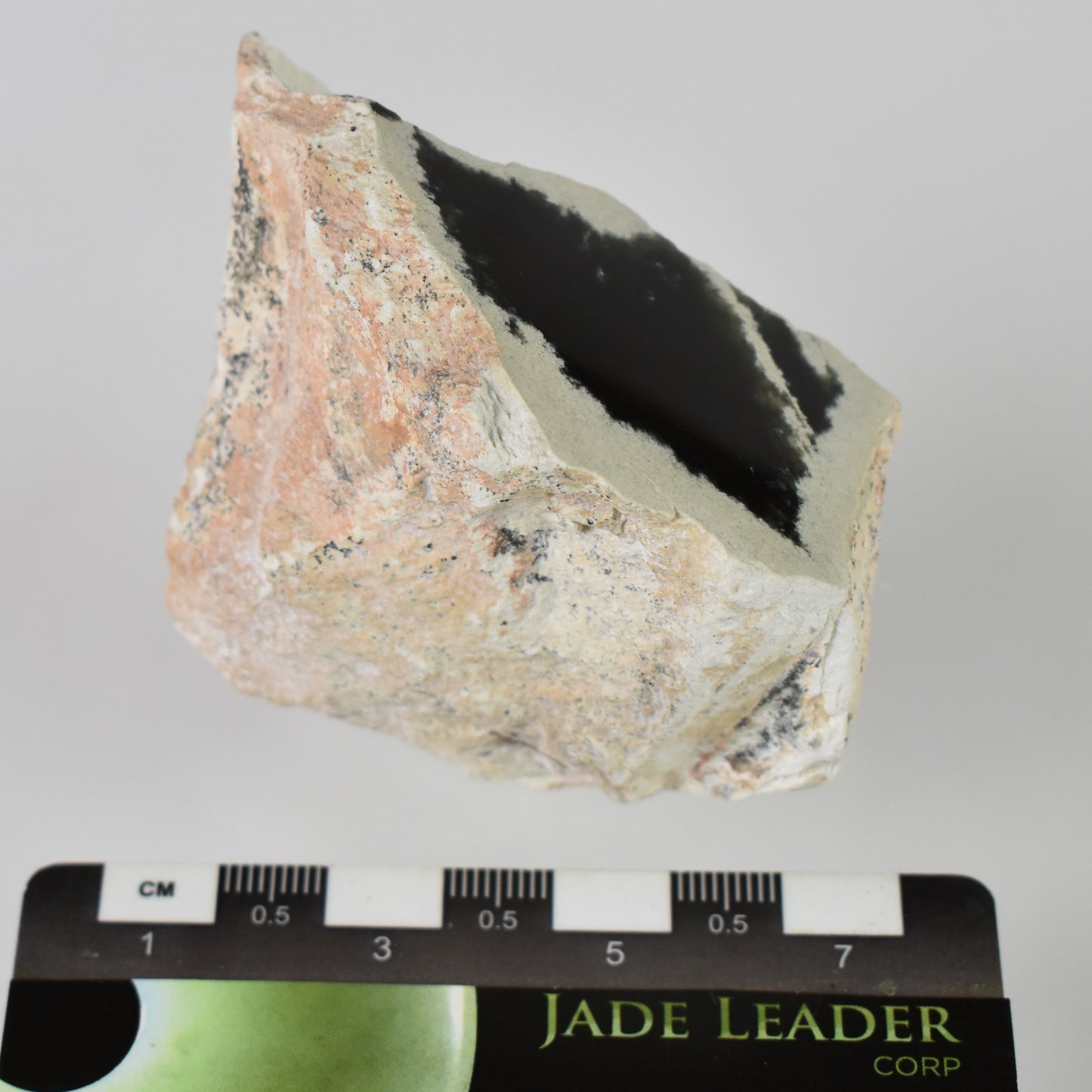 Jade Hand Gem 1046