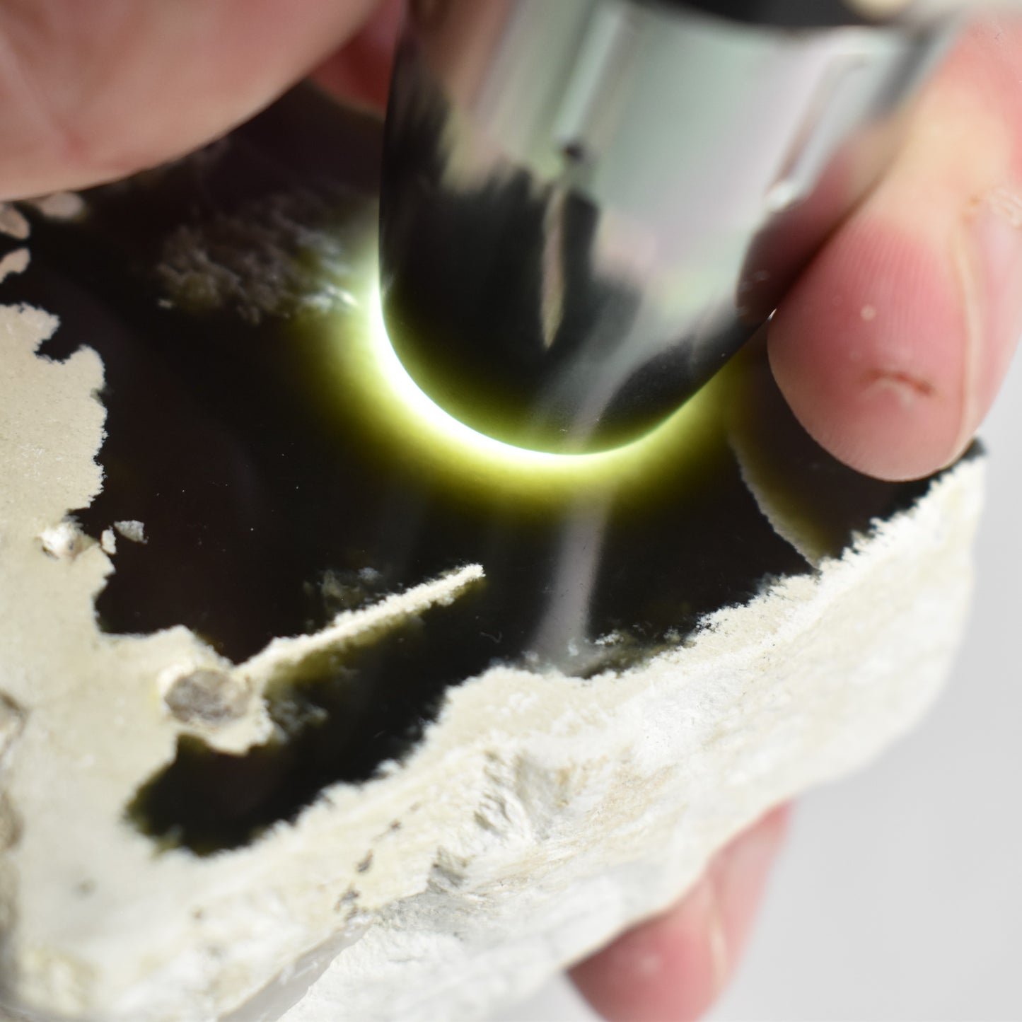 Jade Hand Gem 1047