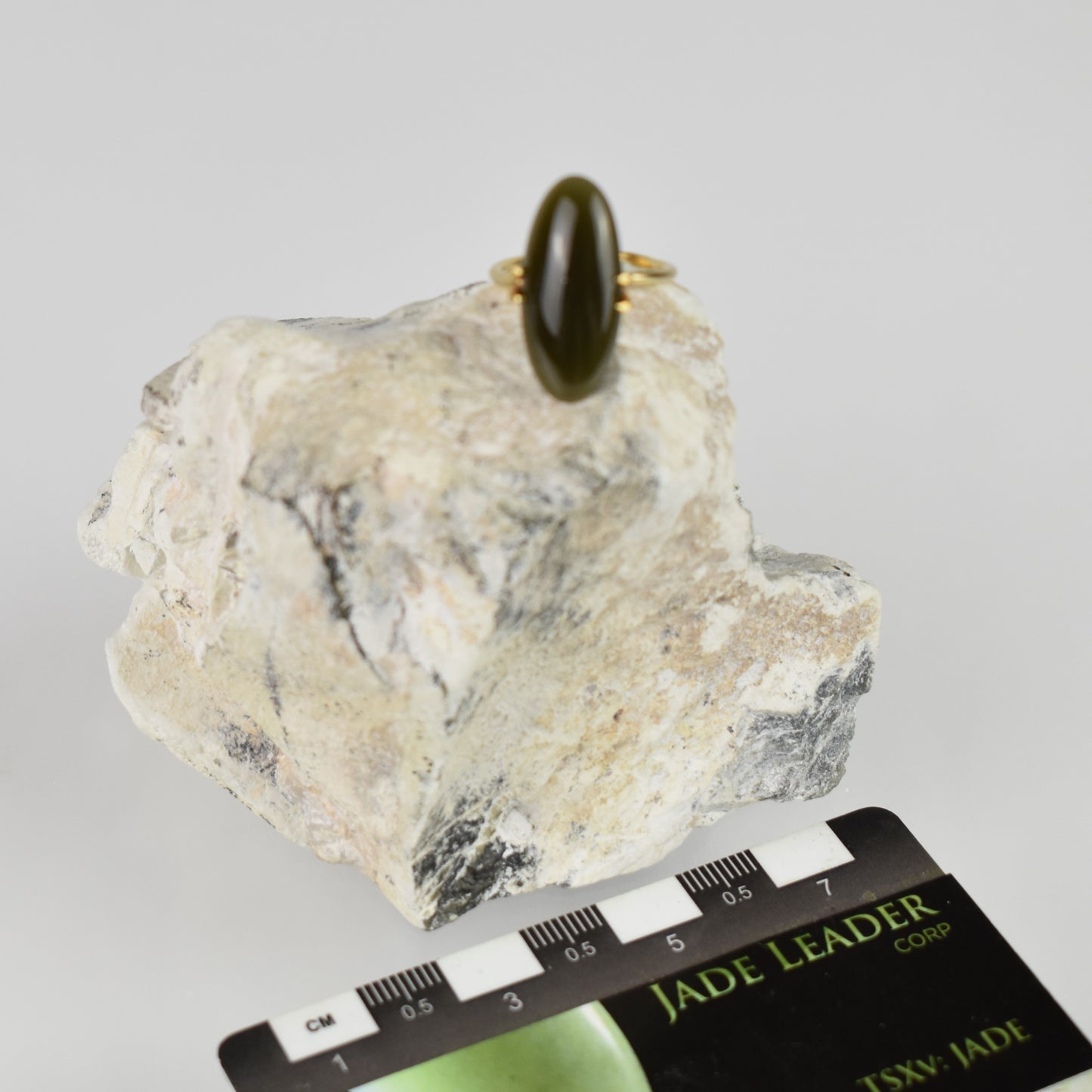 Jade Hand Gem 1047
