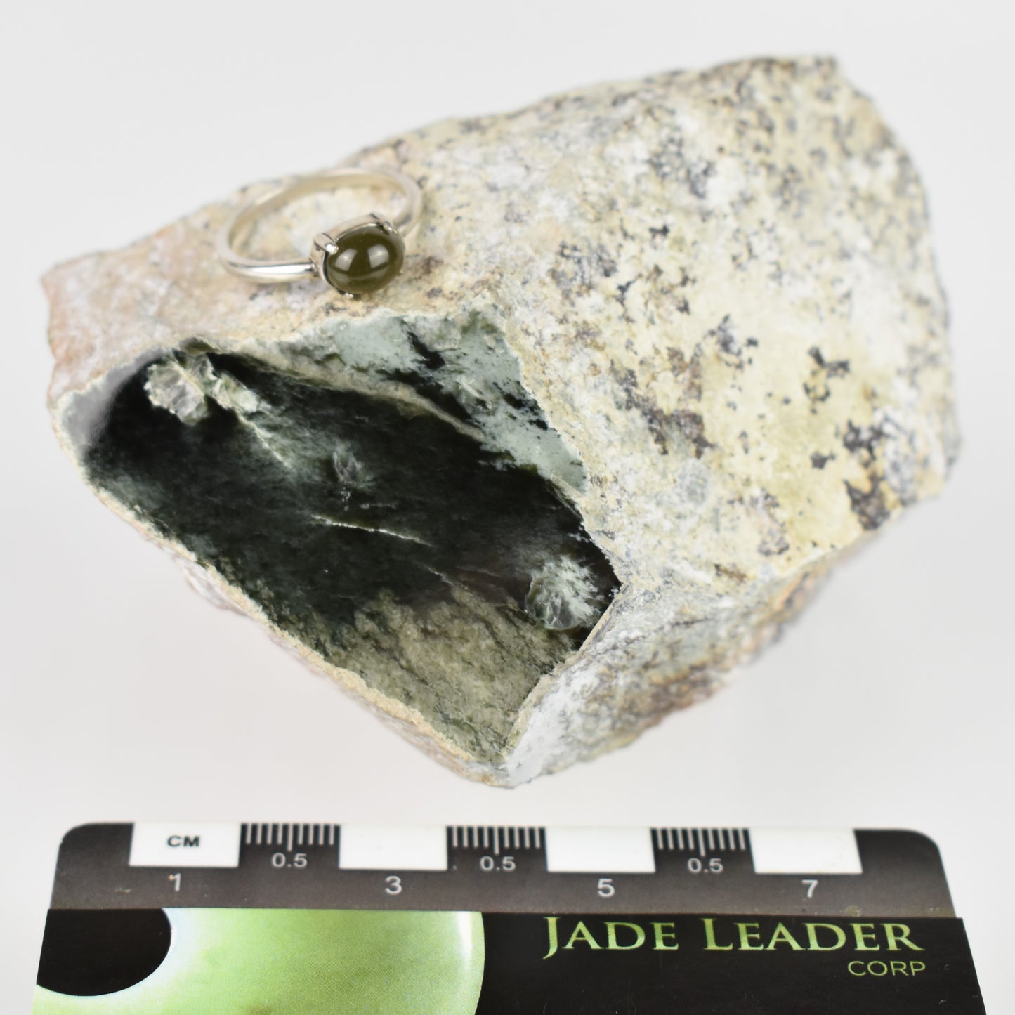 Jade Hand Gem 1049