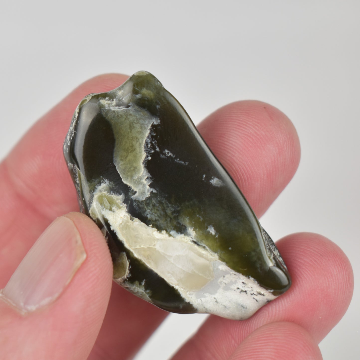 Sky Jade Tumbled 2077