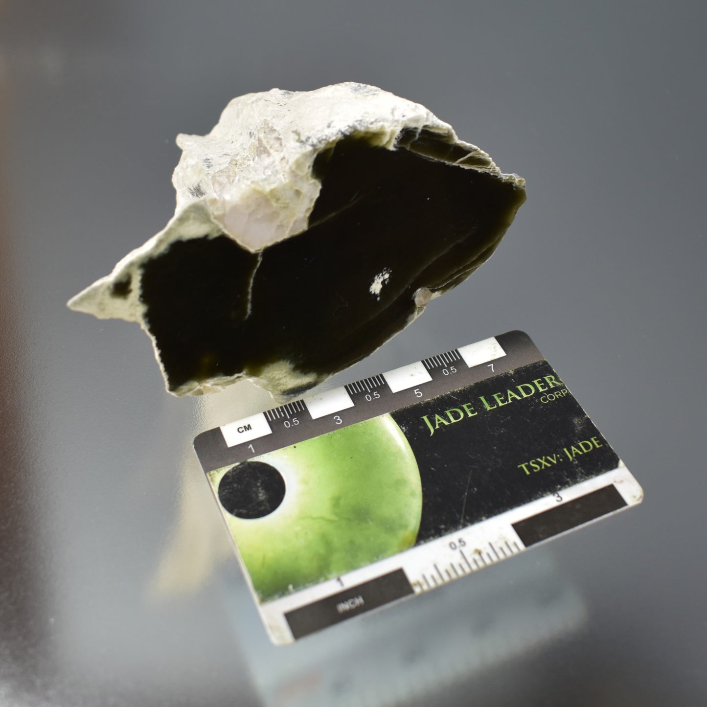 Jade Hand Gem 1043