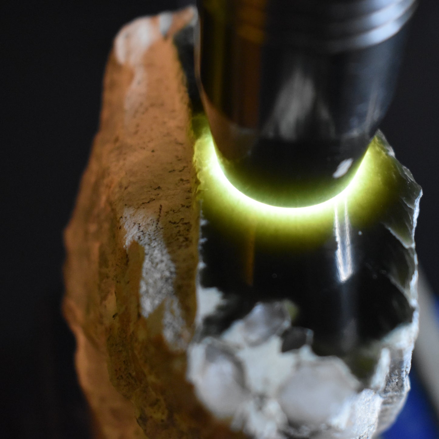 Jade Hand Gem 1007