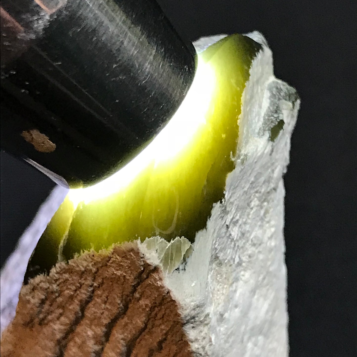 Jade Hand Gem 1008