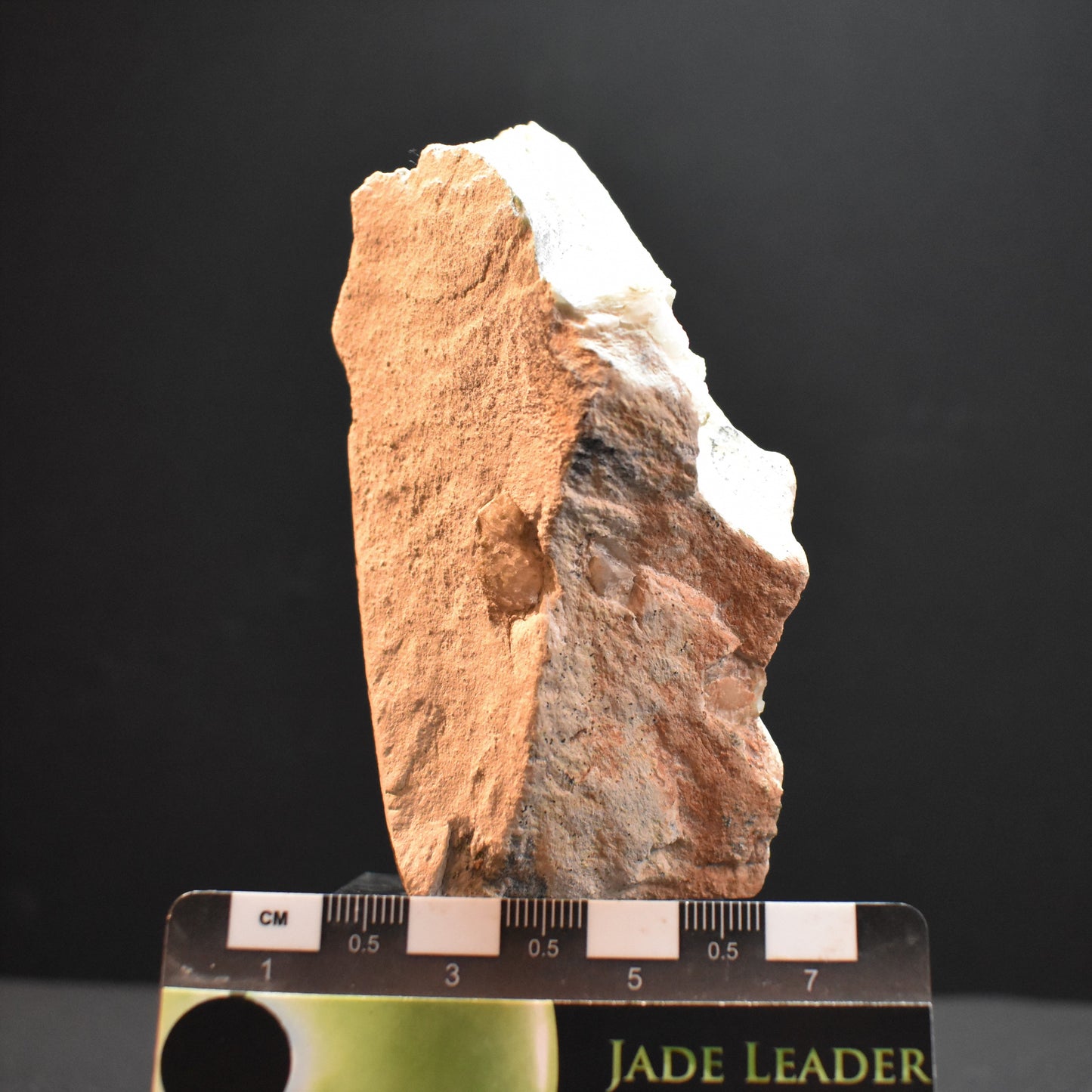 Jade Hand Gem 1010