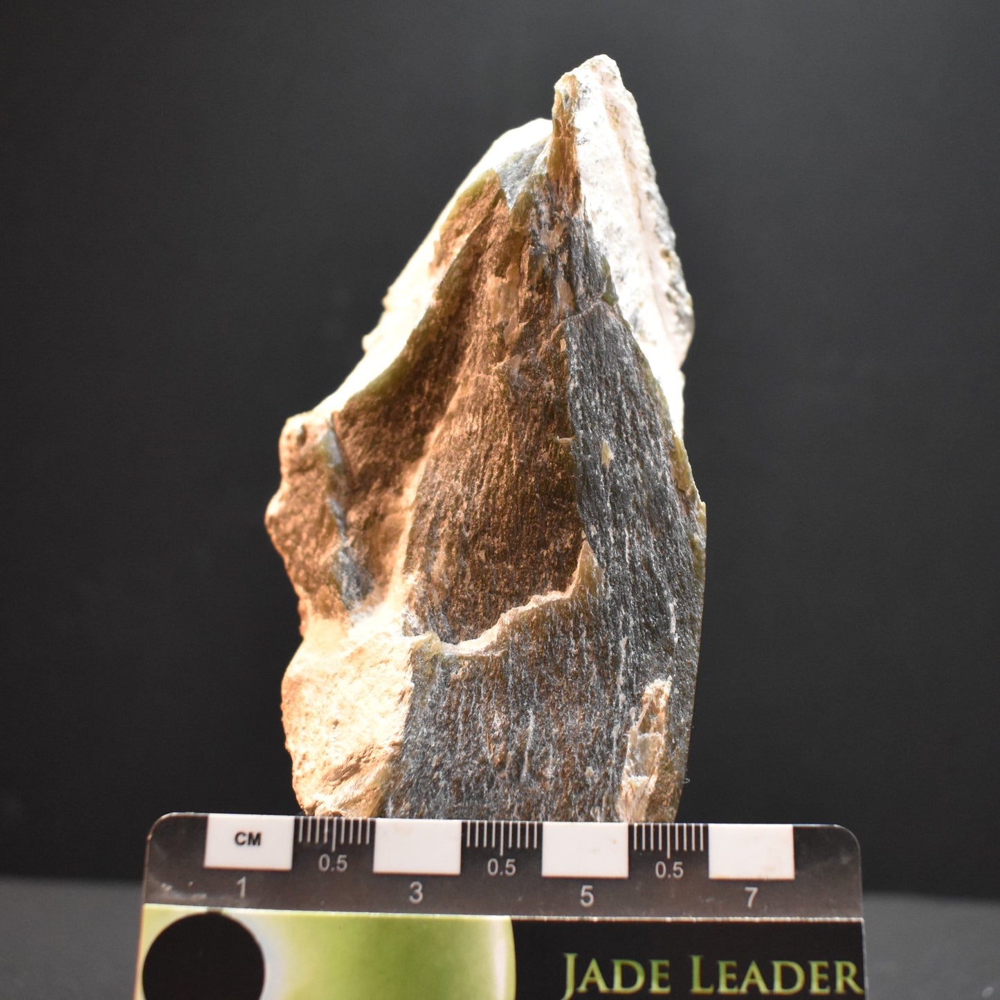 Jade Hand Gem 1010