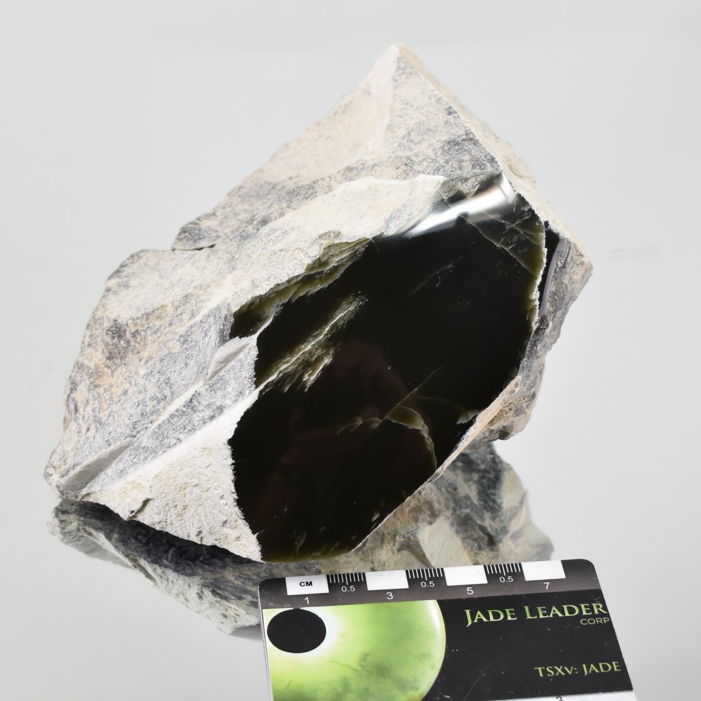 Jade Hand Gem 1012