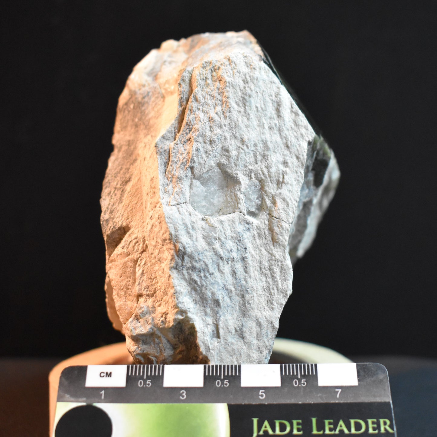 Jade Hand Gem 1012