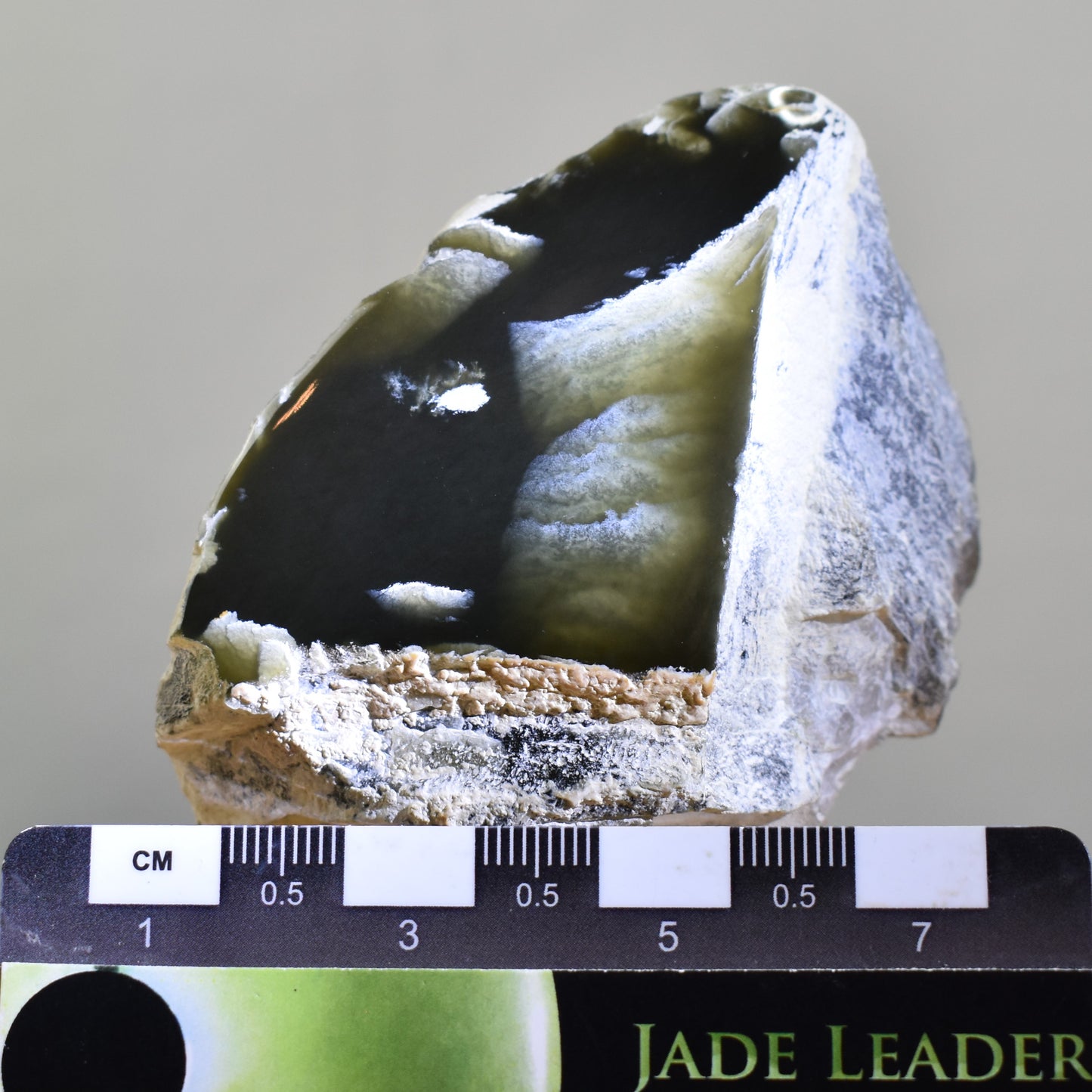 Jade Hand Gem 1016