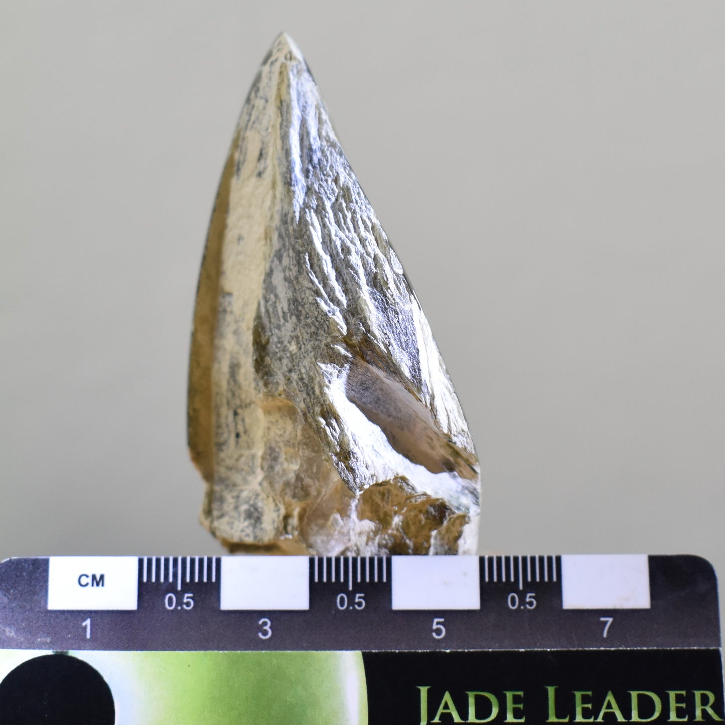 Jade Hand Gem 1016