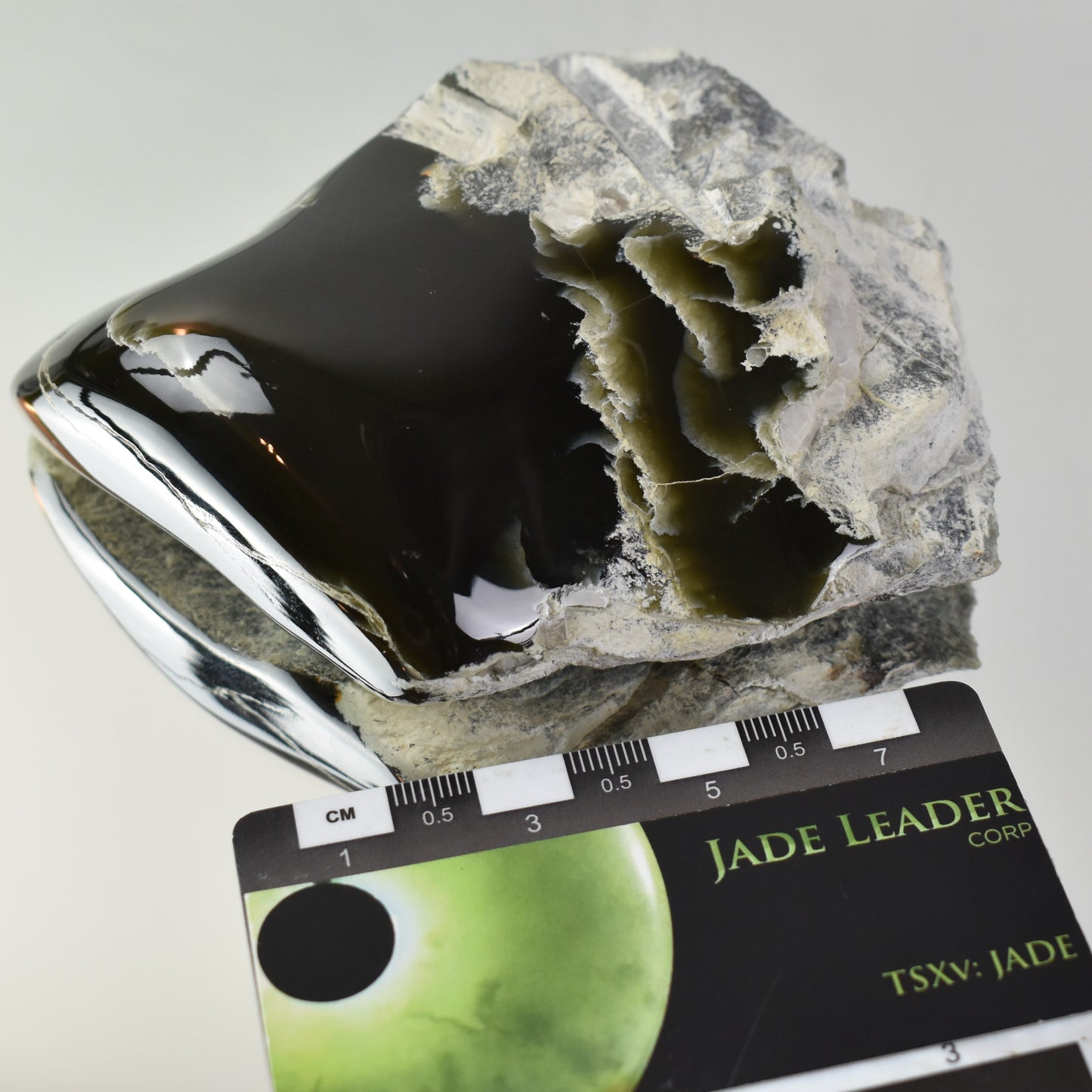Jade Hand Gem 1017