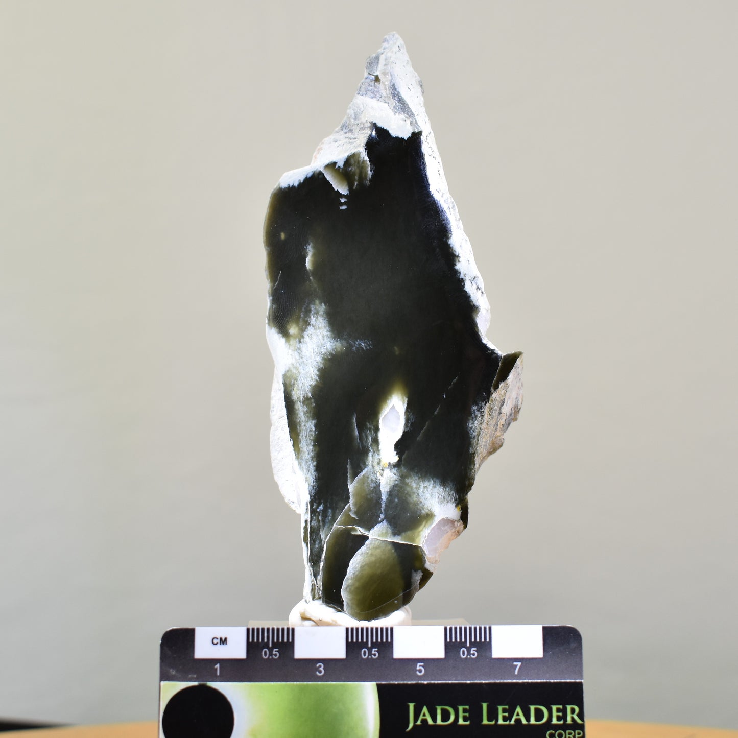 Jade Hand Gem 1018
