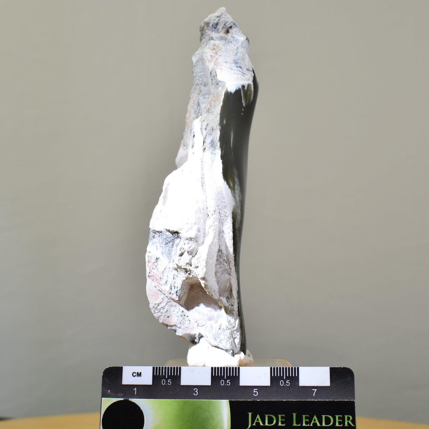 Jade Hand Gem 1018