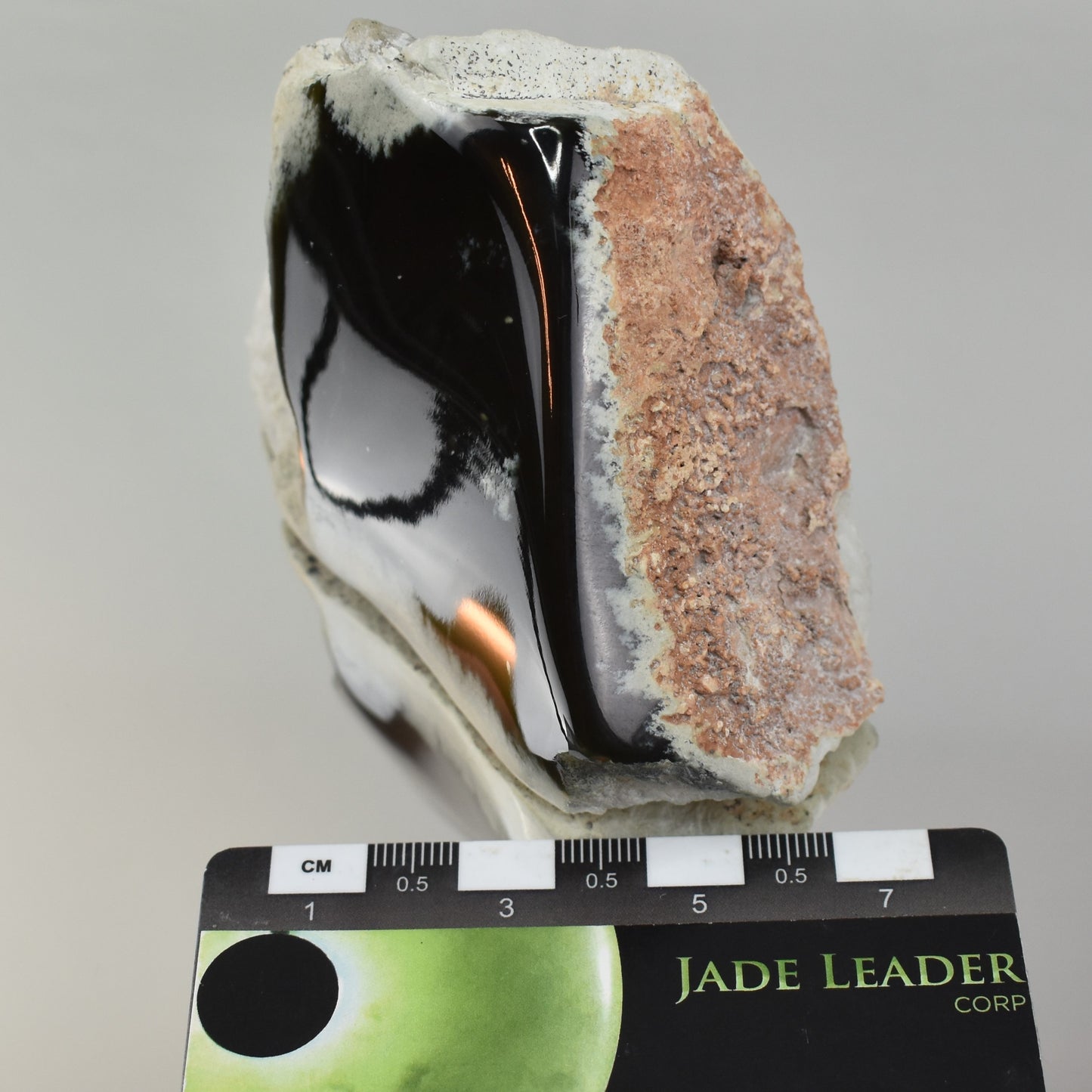 Jade Hand Gem 1020