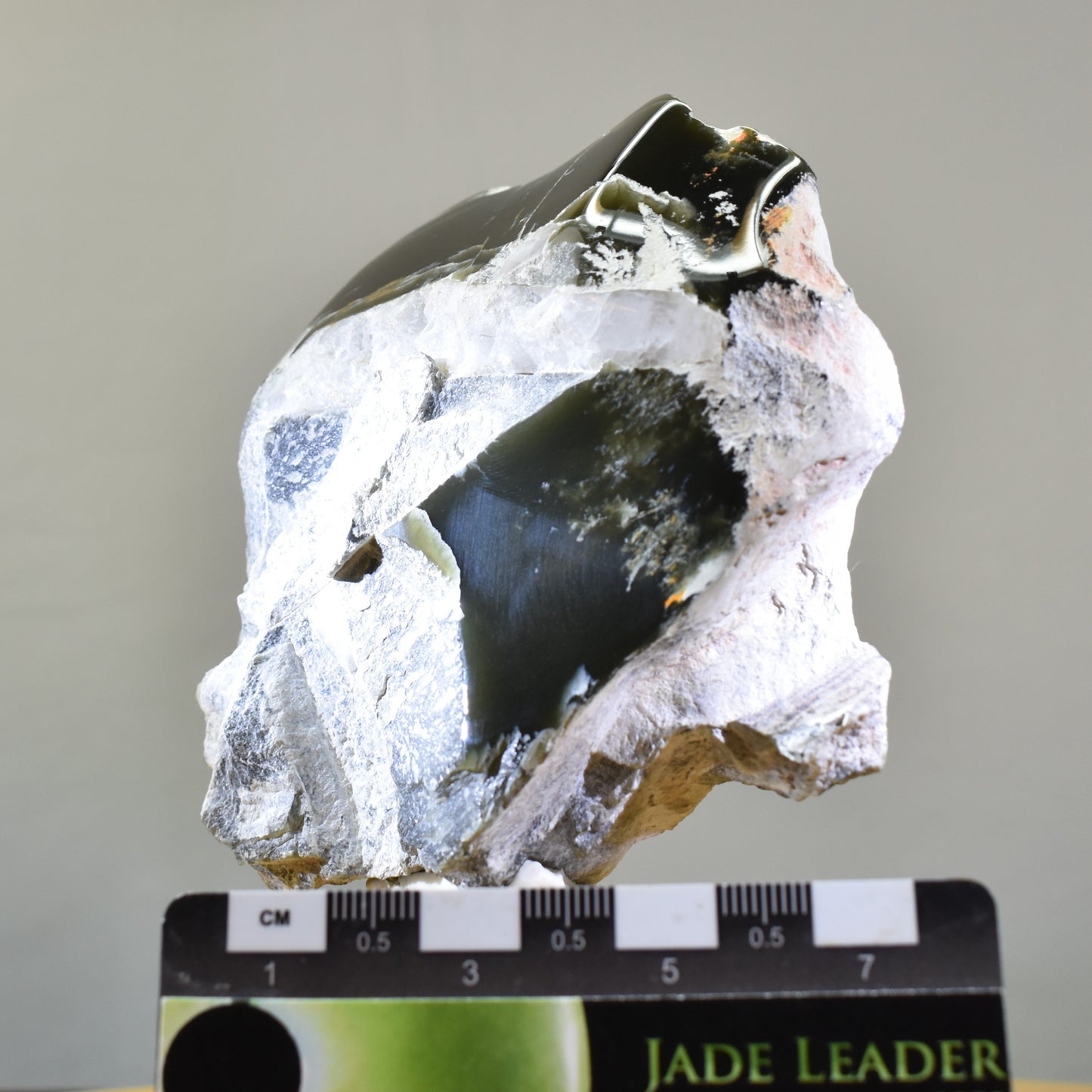 Jade Hand Gem 1021