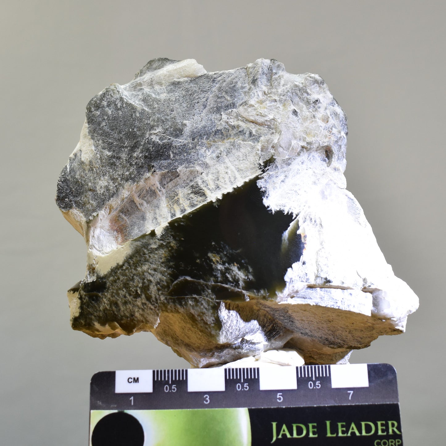Jade Hand Gem 1021