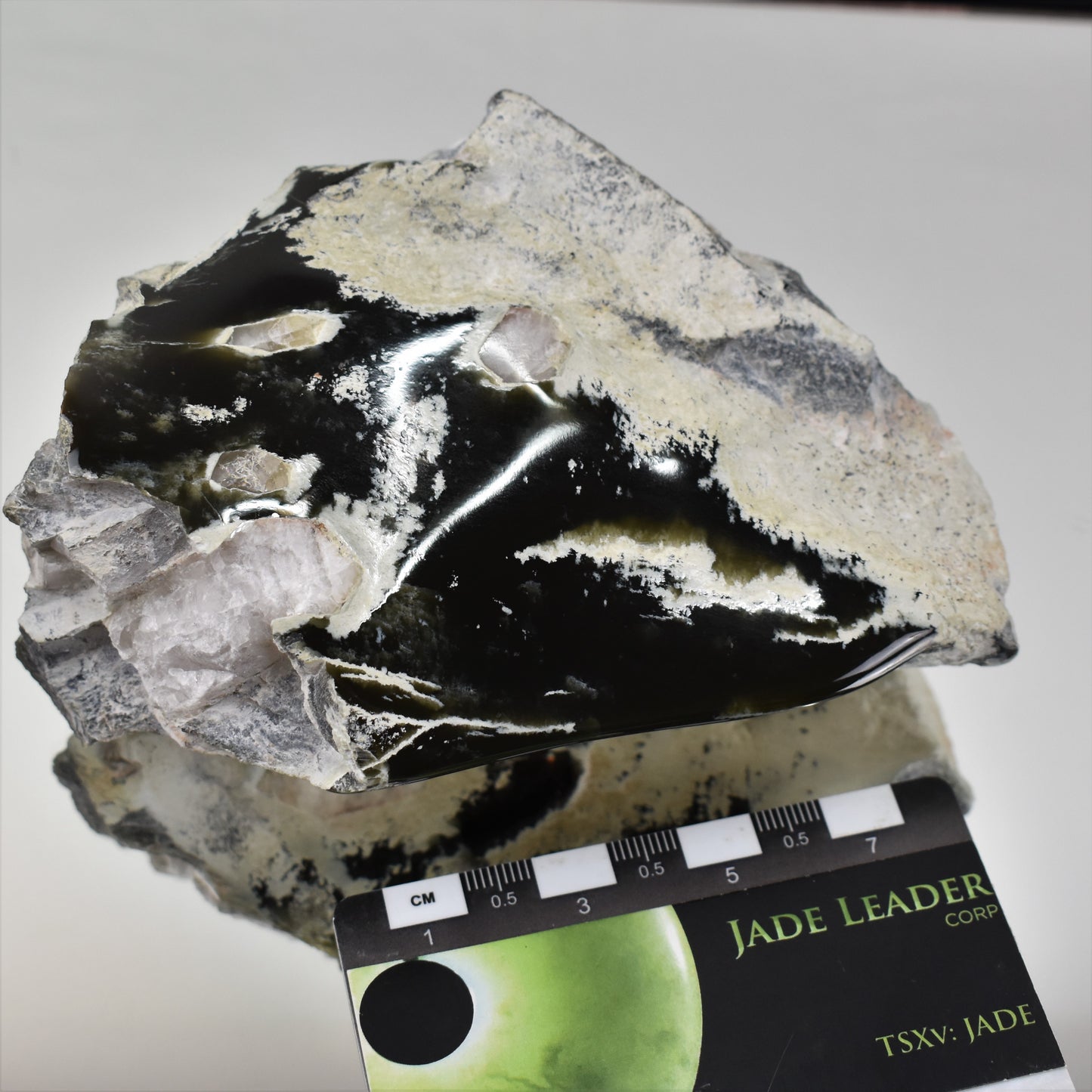 Jade Hand Gem 1023