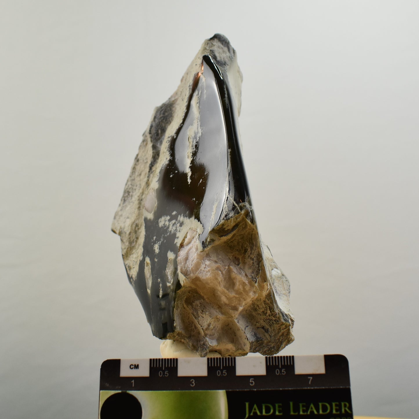 Jade Hand Gem 1023