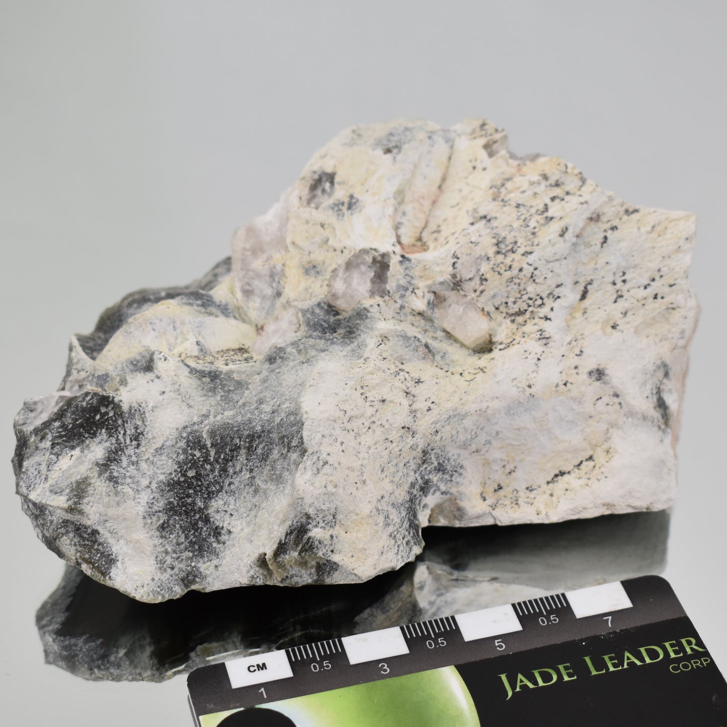 Jade Hand Gem 1025