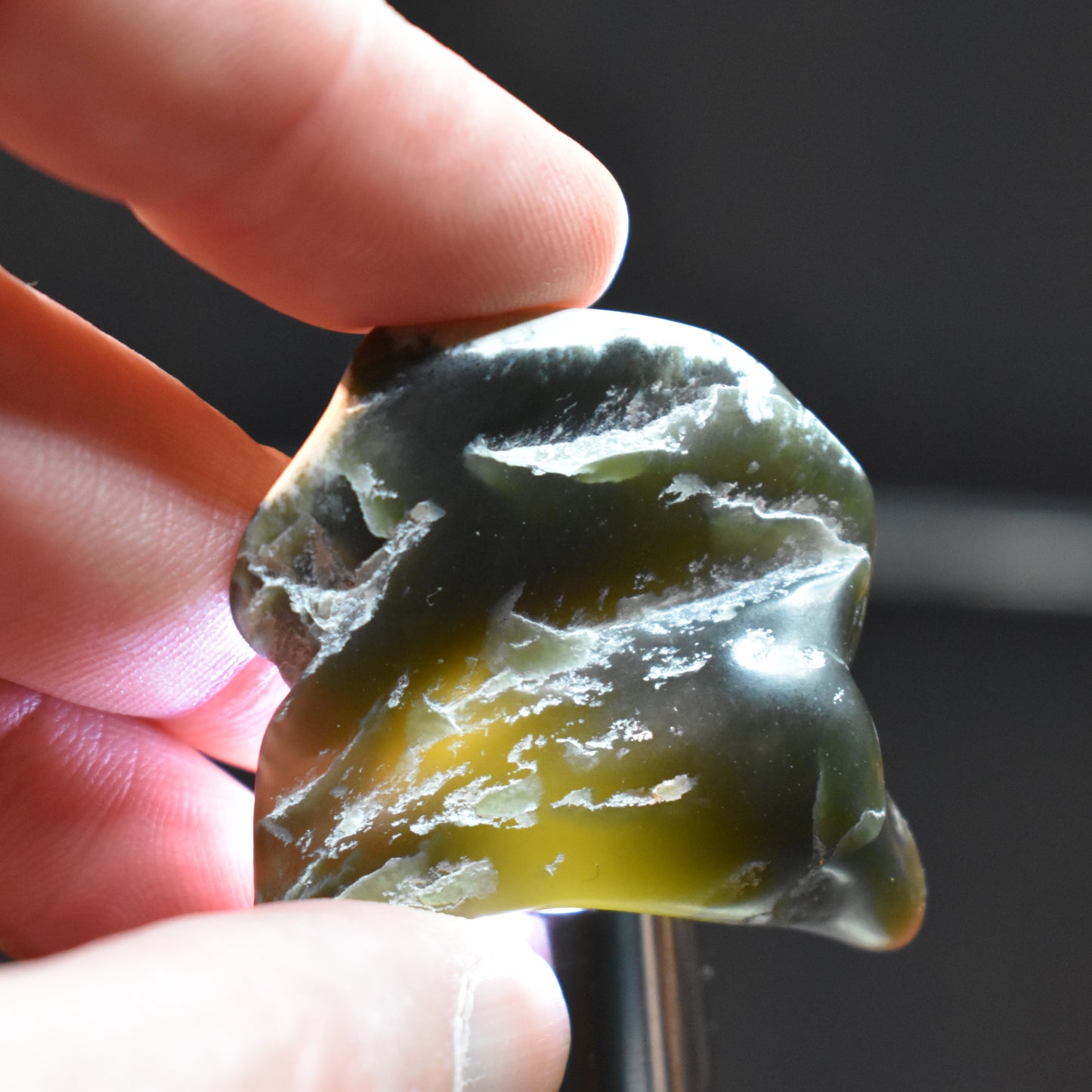 Jade Tumbled Gem / Carving Stone 2025