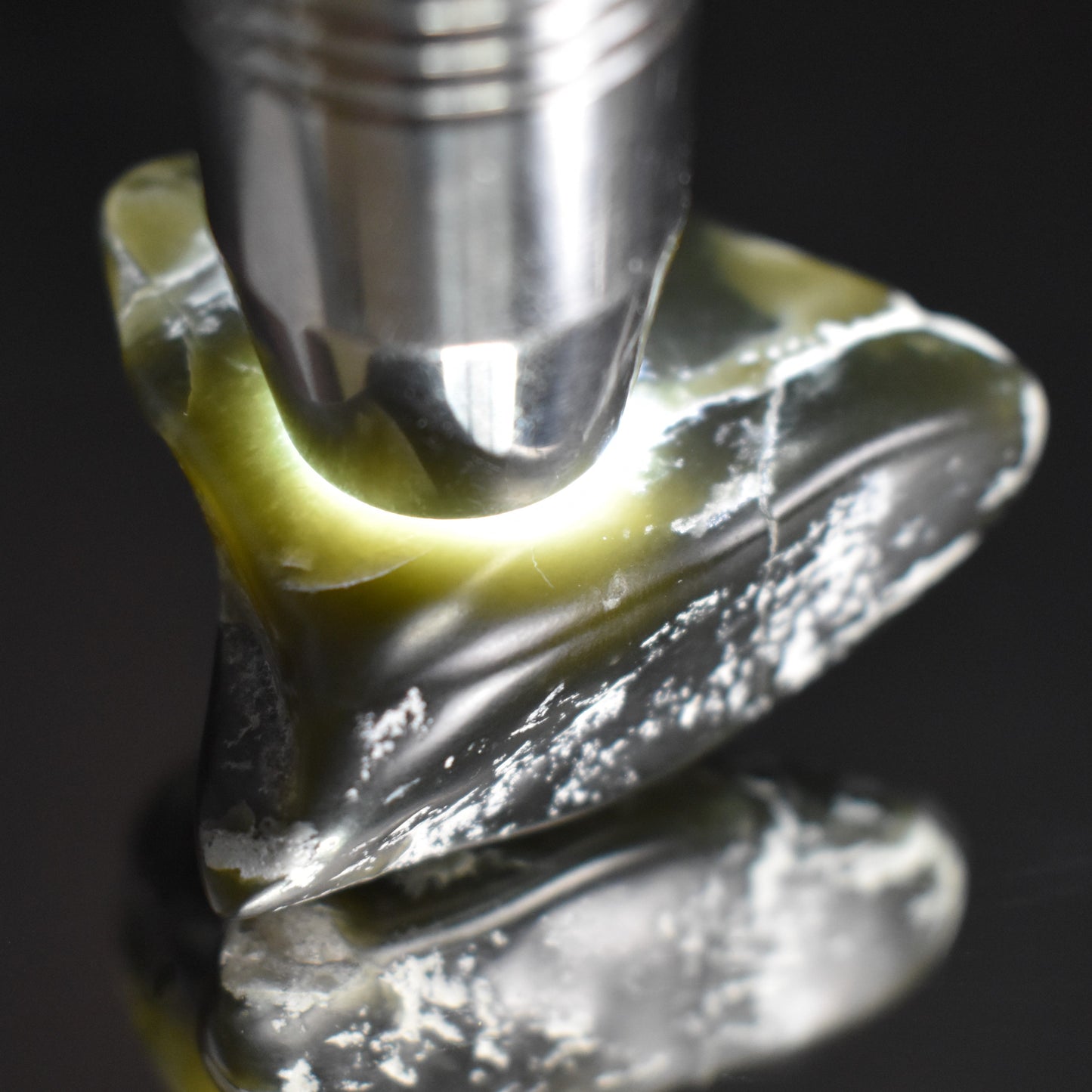 Jade Tumbled Gem / Carving Stone 2033