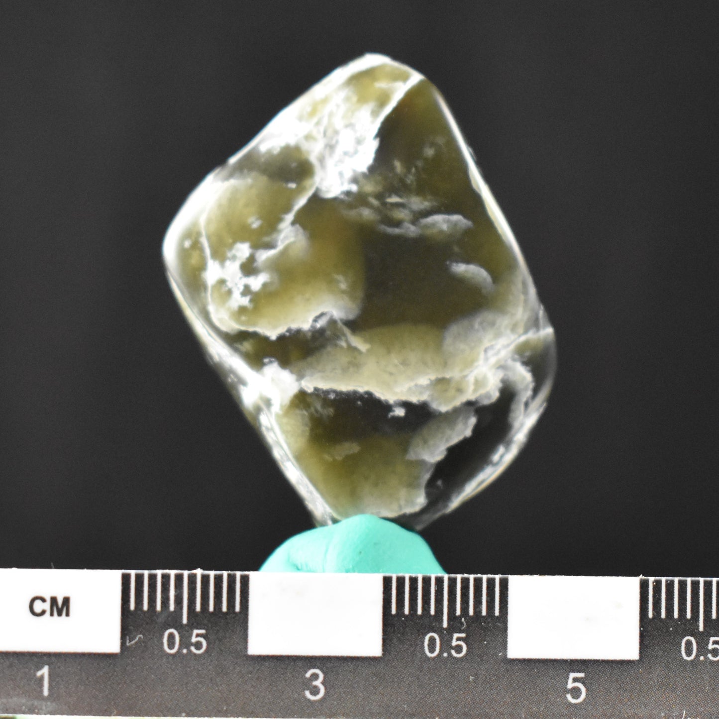 Jade Tumbled Gem / Carving Stone 2034