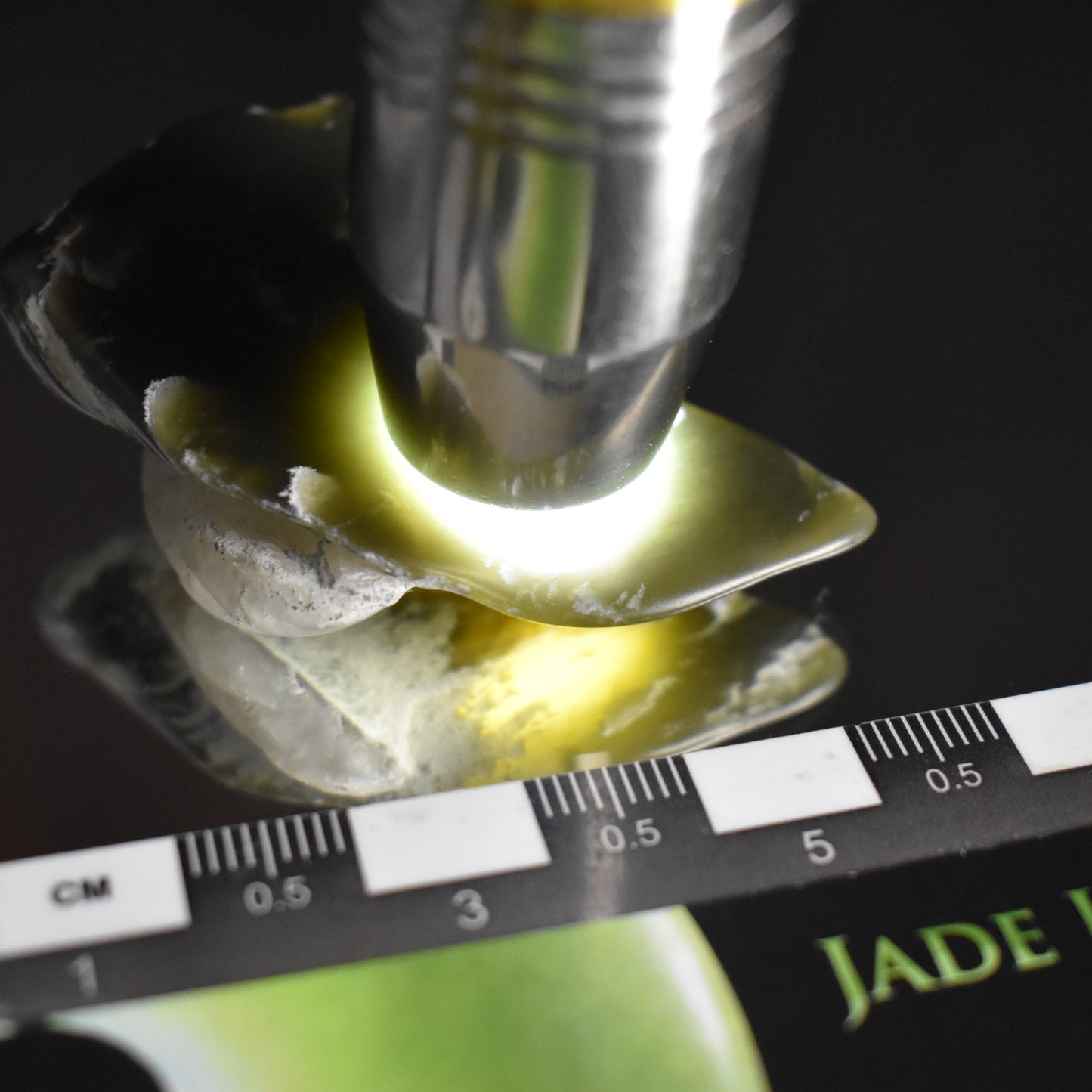 Jade Tumbled Gem / Carving Stone 2035