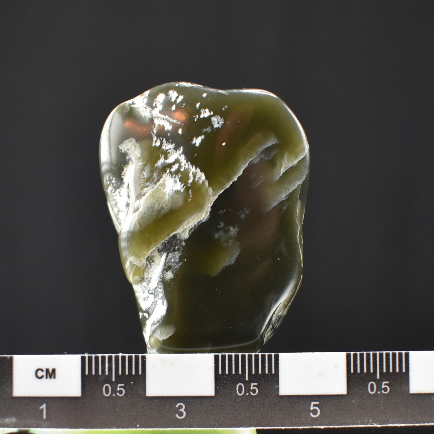 Jade Tumbled Gem / Carving Stone 2042