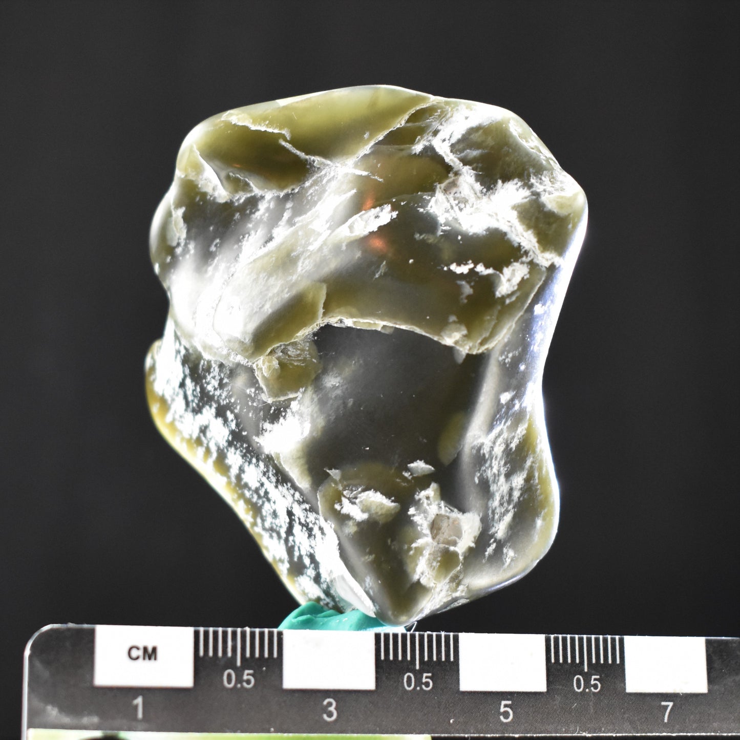 Jade Tumbled Gem / Carving Stone 2043