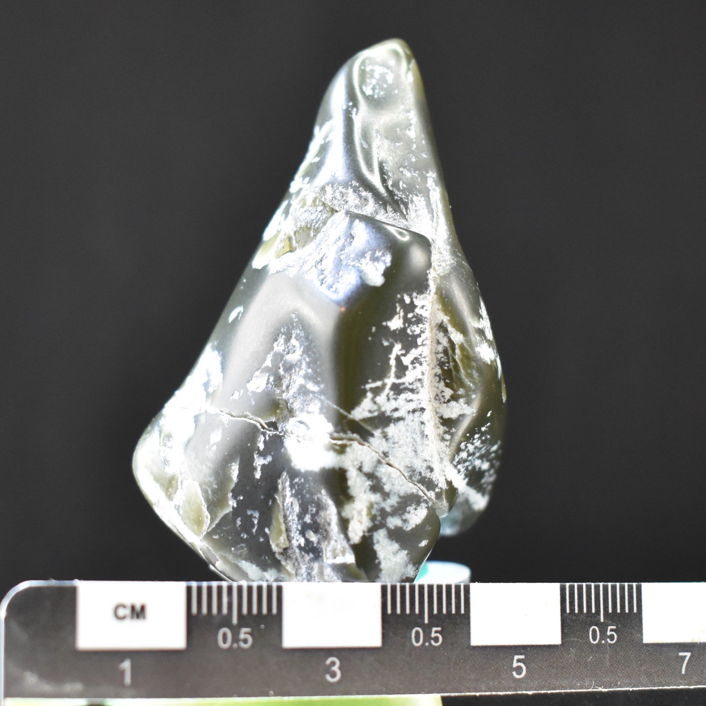 Jade Tumbled Gem / Carving Stone 2044