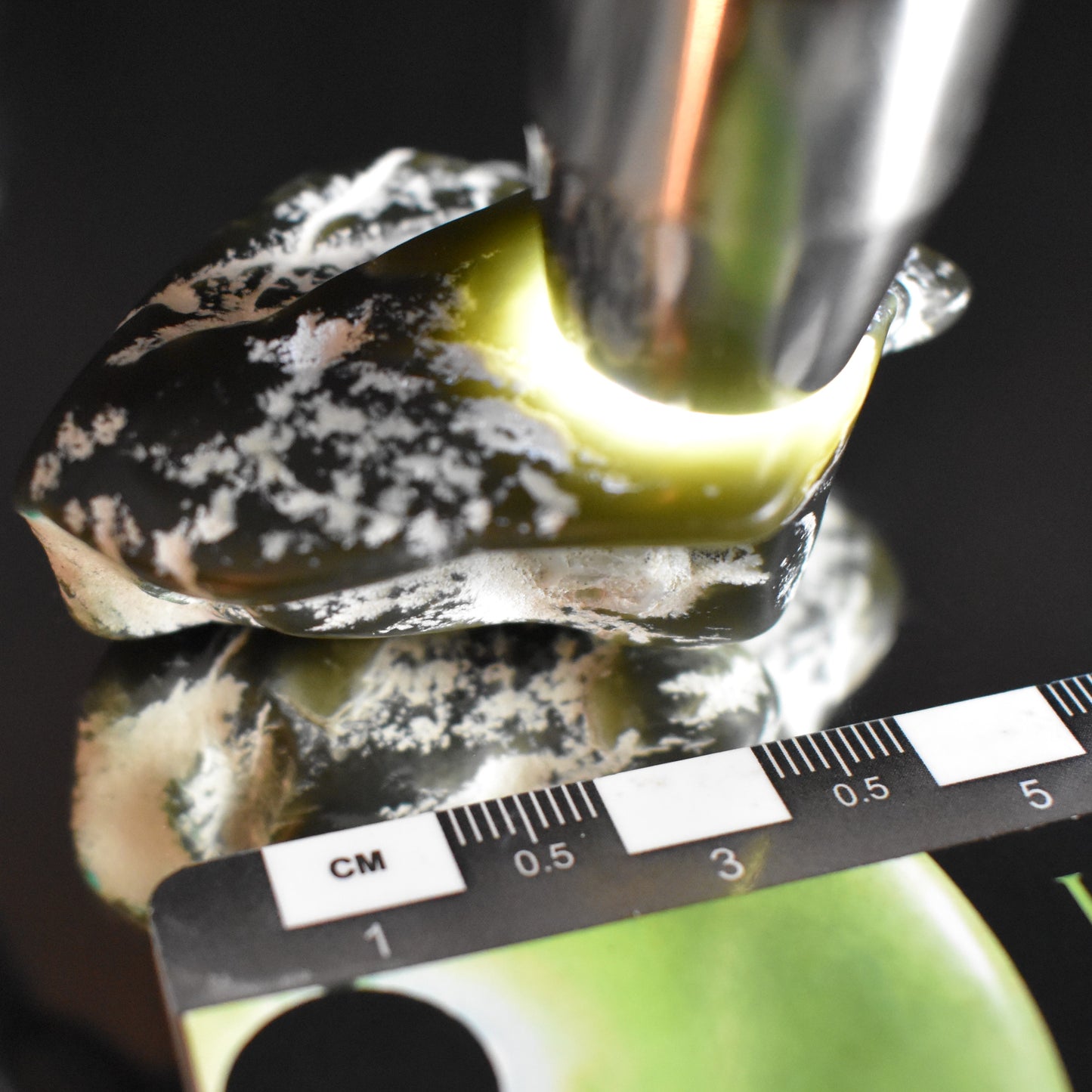 Jade Tumbled Gem / Carving Stone 2046