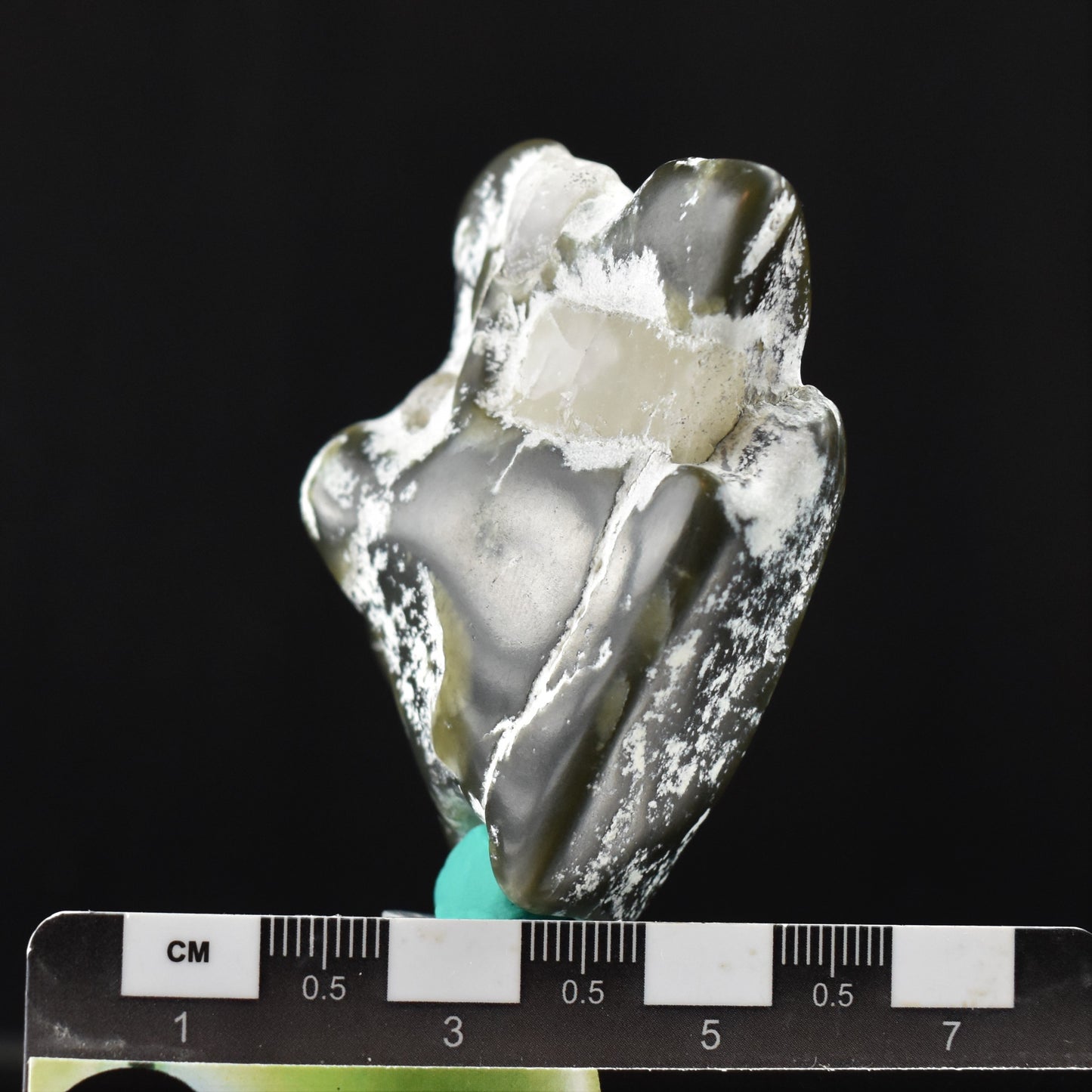 Jade Tumbled Gem / Carving Stone 2046