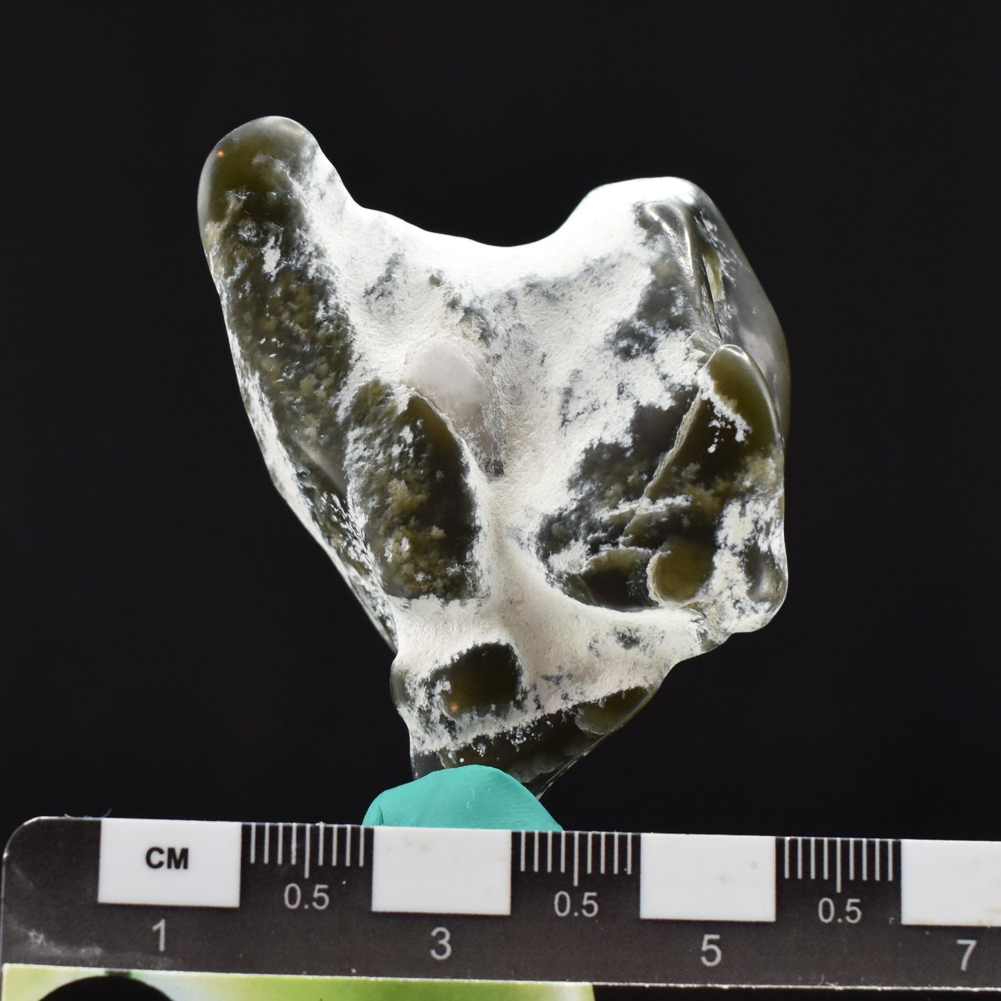 Jade Tumbled Gem / Carving Stone 2047