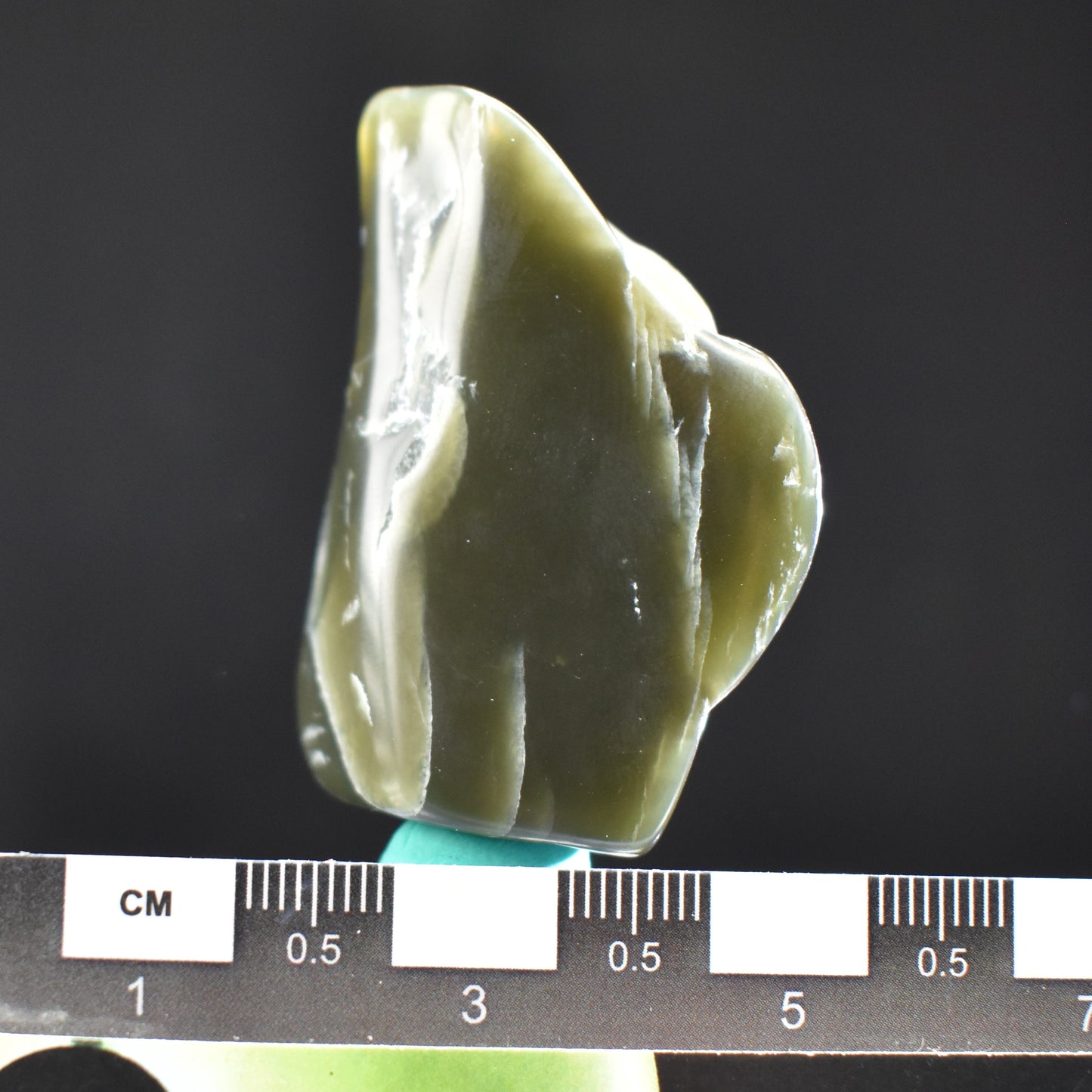 Jade Tumbled Gem / Carving Stone 2049