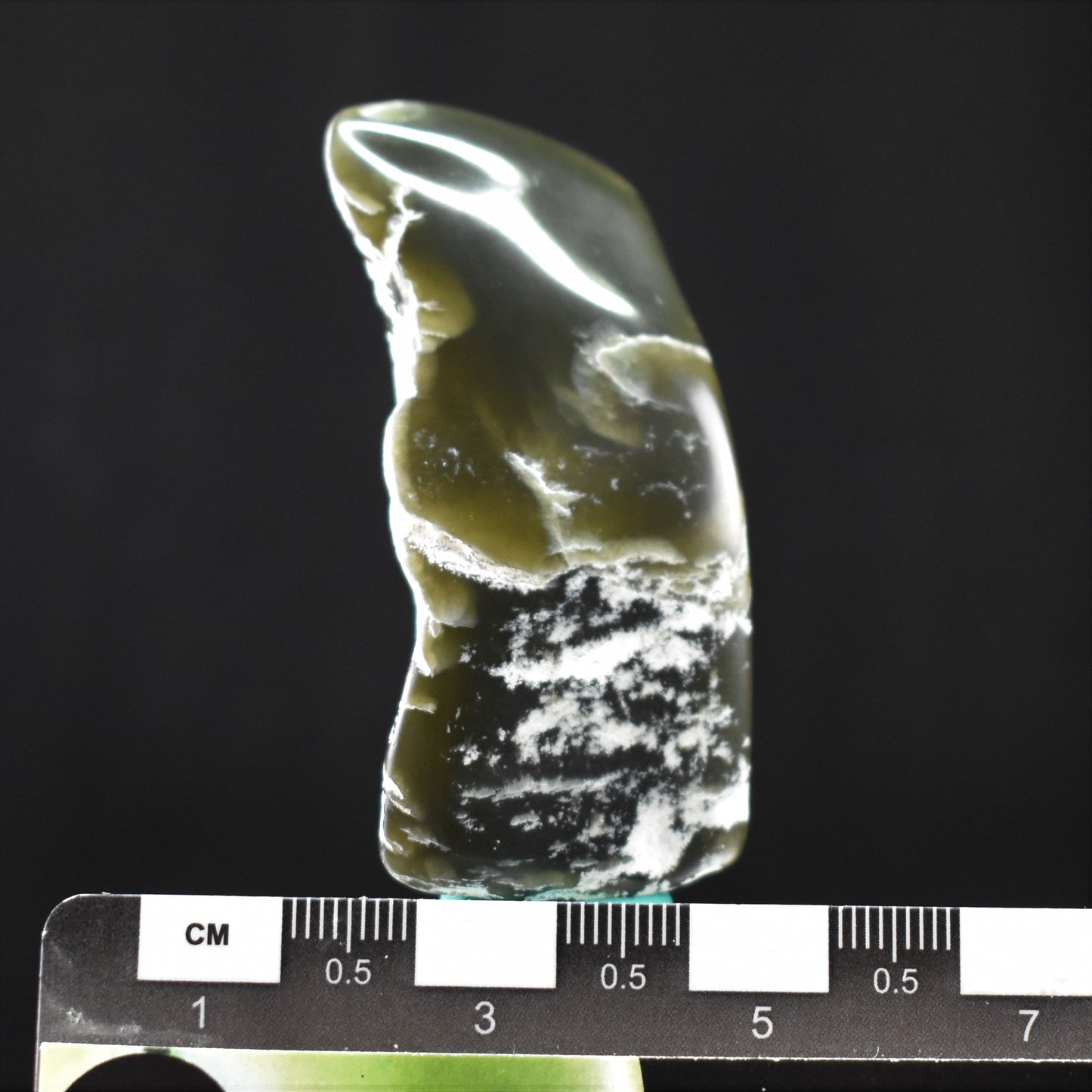Jade Tumbled Gem / Carving Stone 2050