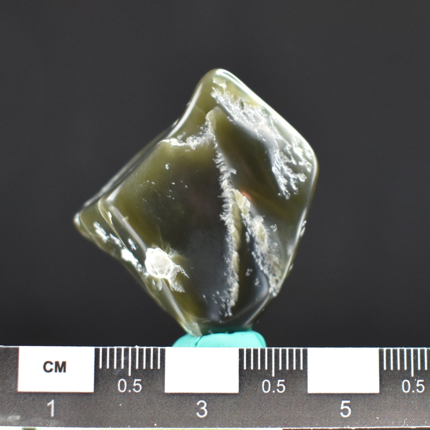 Jade Tumbled Gem / Carving Stone 2053