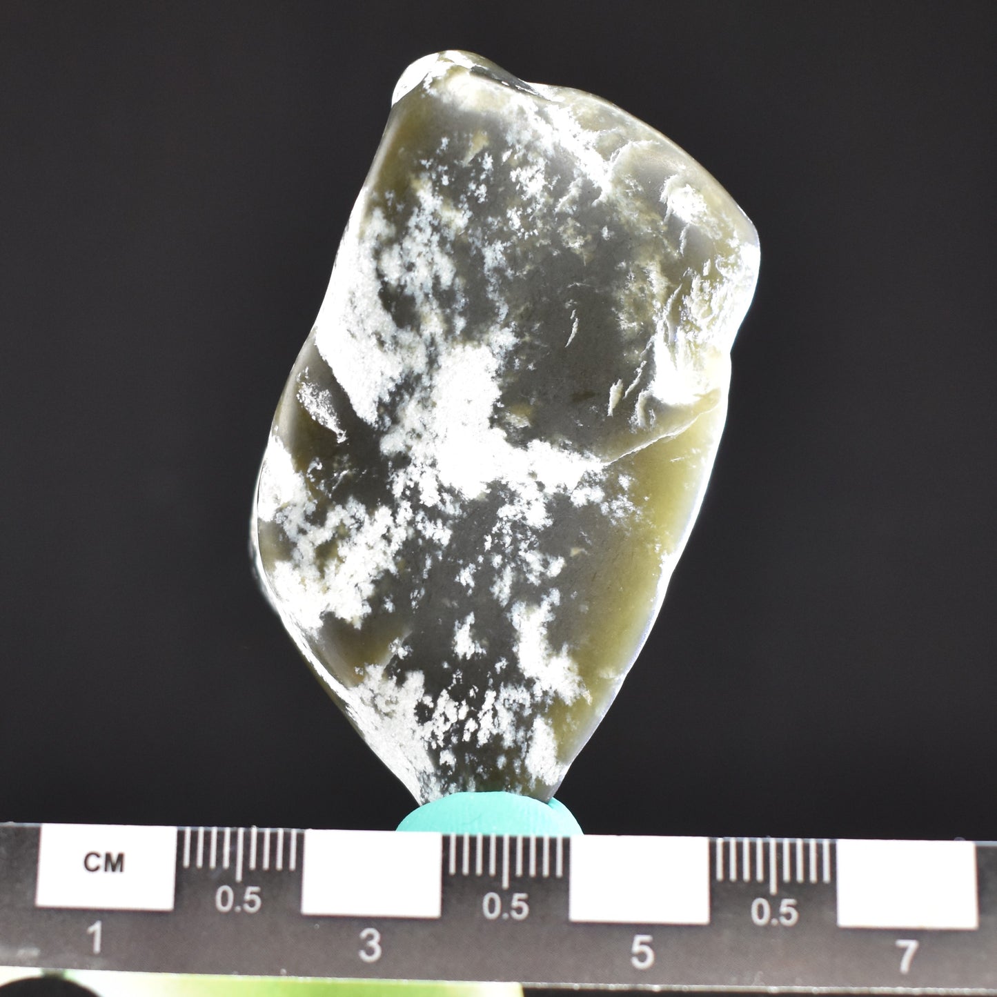 Jade Tumbled Gem / Carving Stone 2055