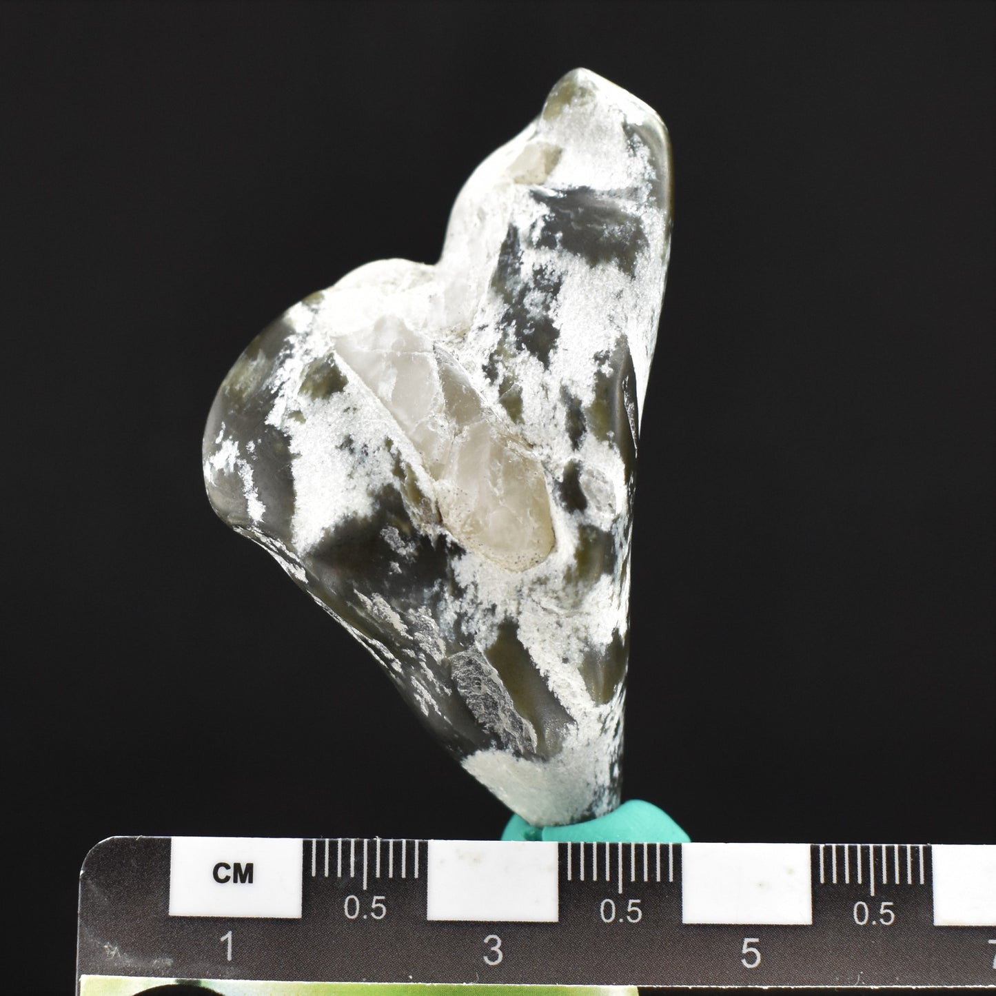 Jade Tumbled Gem / Carving Stone 2055