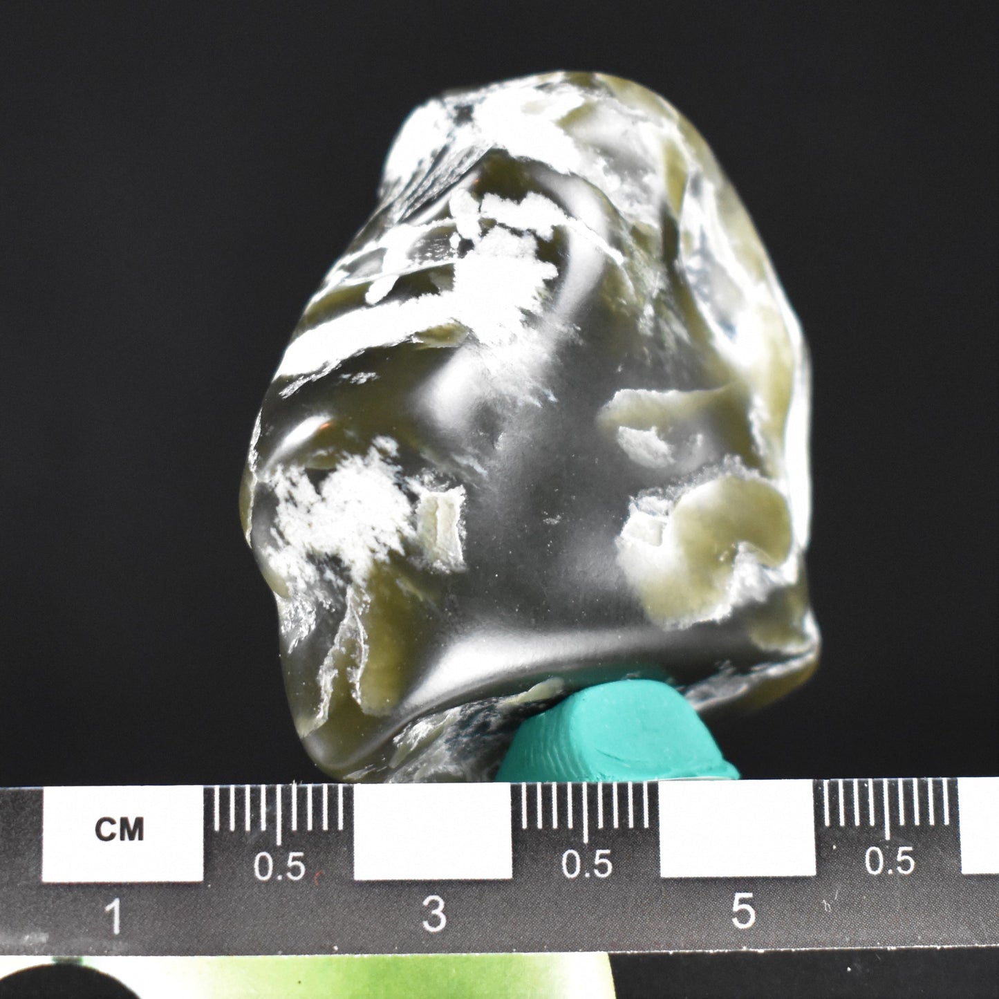 Jade Tumbled Gem / Carving Stone 2057