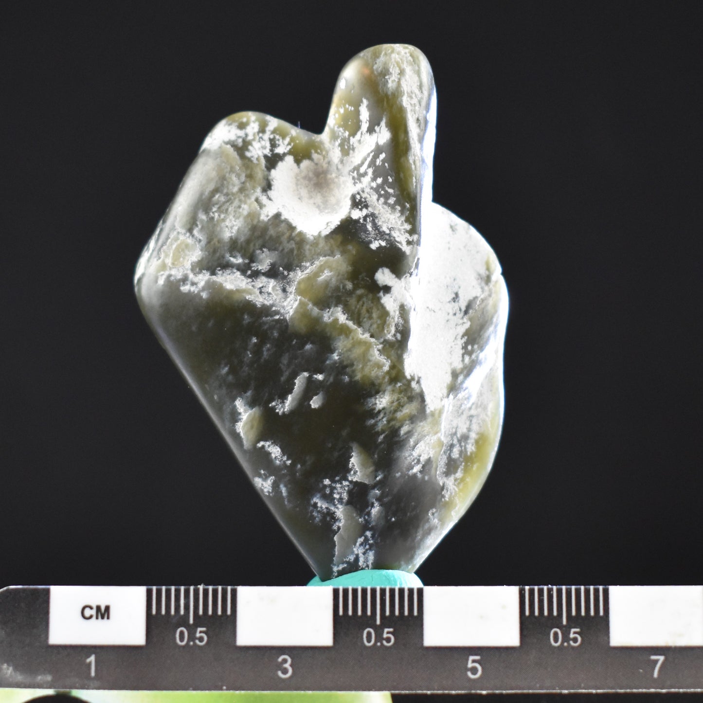 Jade Tumbled Gem / Carving Stone 2062