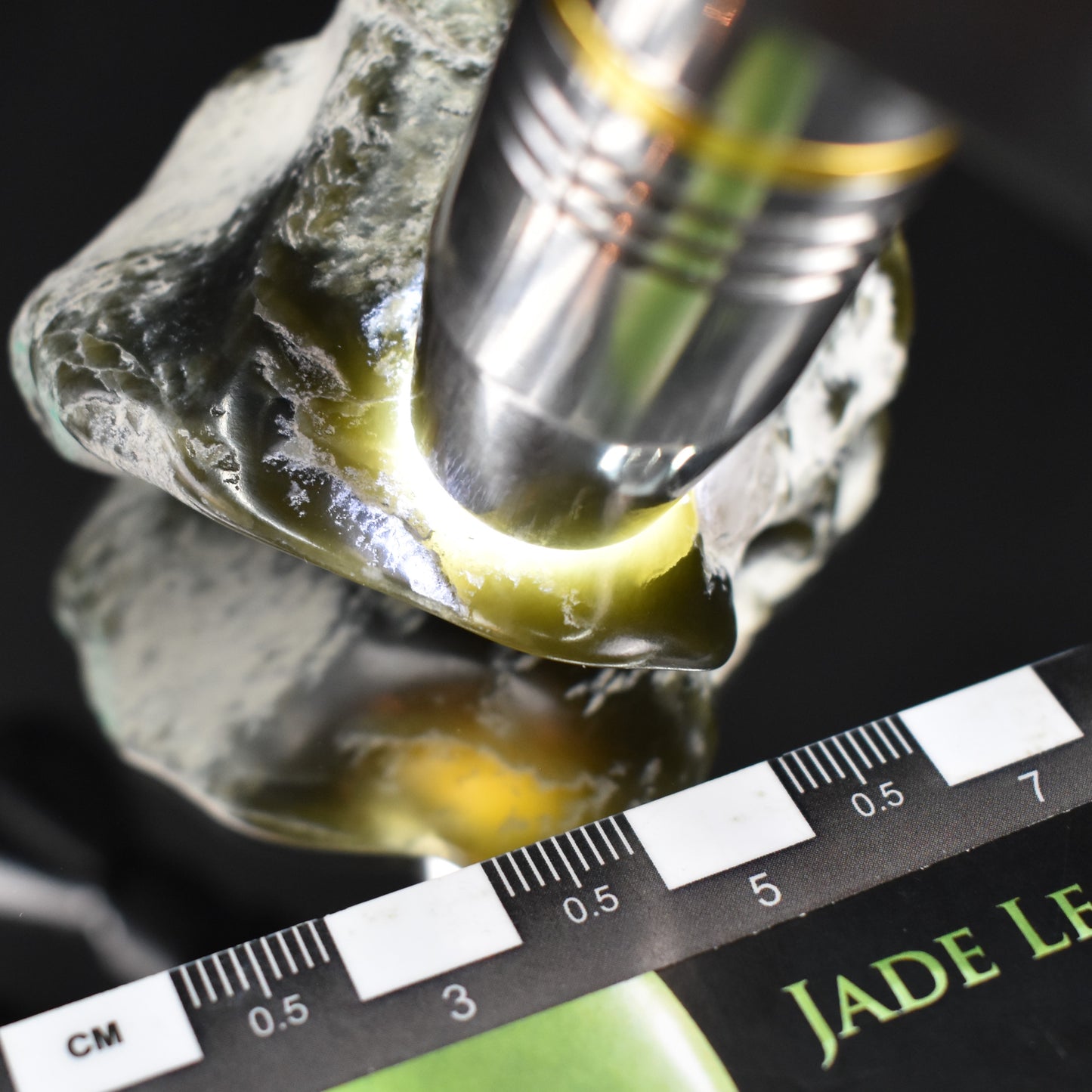 Jade Tumbled Gem / Carving Stone 2068