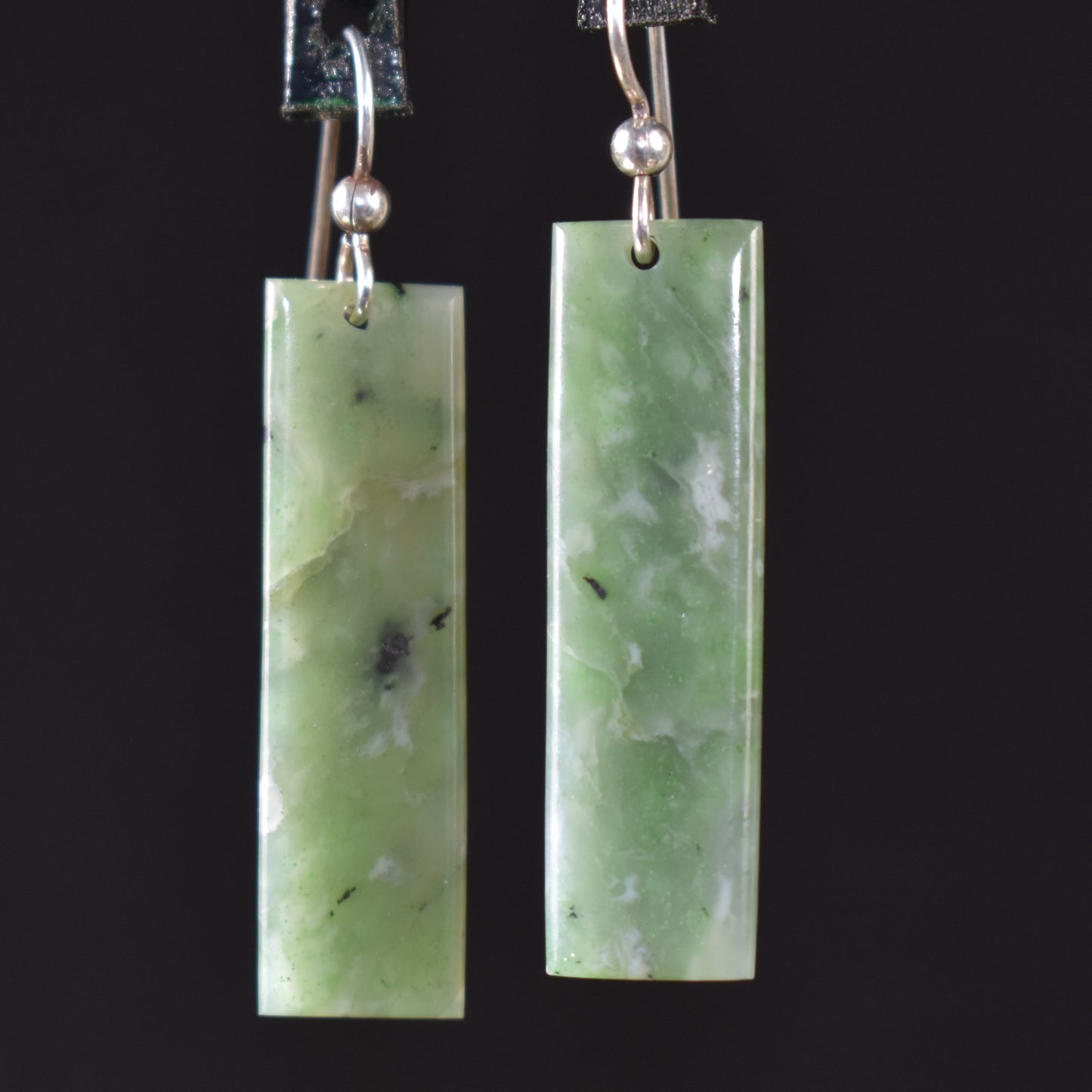 Washington State White/Green Jade 1011