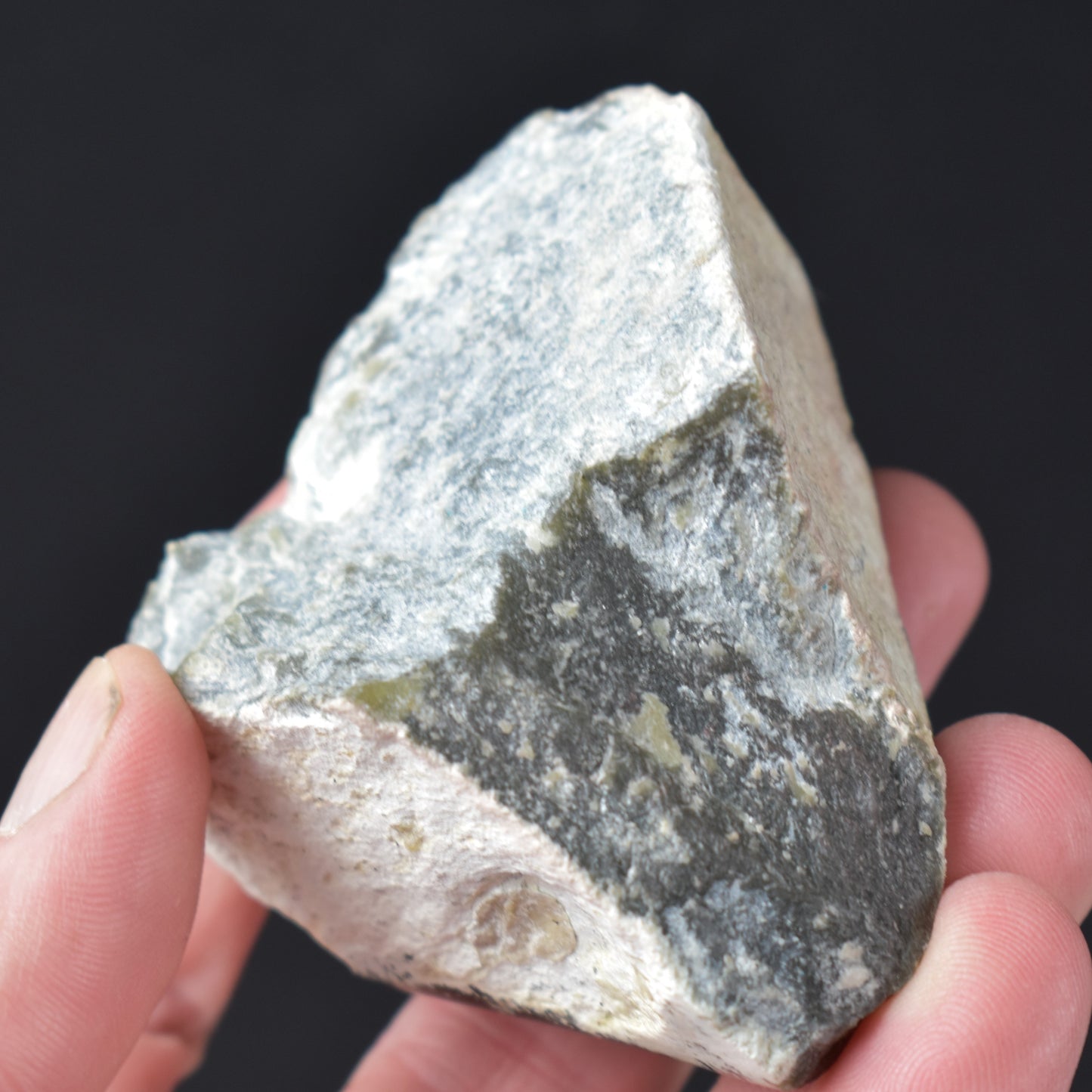 Jade Hand Gem 1032