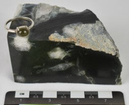 Jade Hand Gem 1052