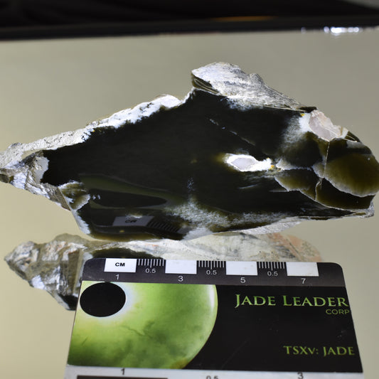 Jade Hand Gem 1018