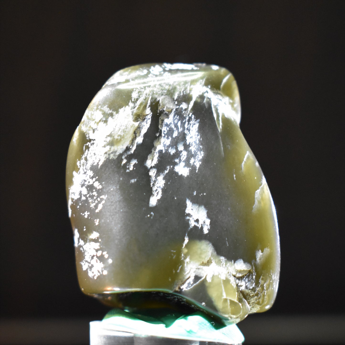 Jade Tumbled Gem / Carving Stone 2026