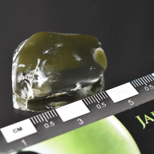 Jade Tumbled Gem / Carving Stone 2034