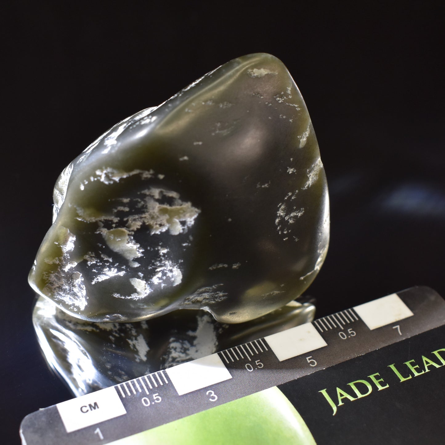 Jade Tumbled Gem / Carving Stone 2037