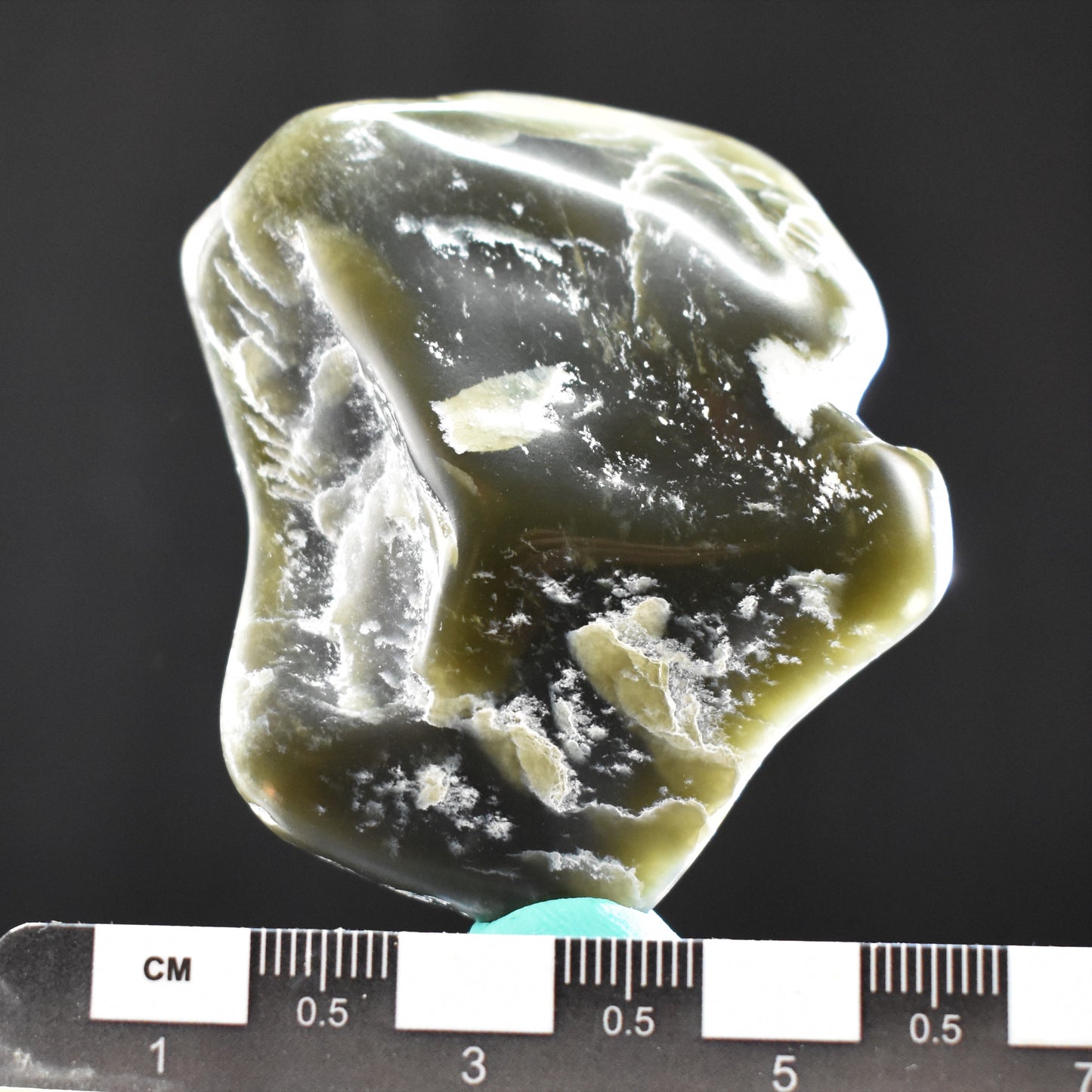Jade Tumbled Gem / Carving Stone 2043