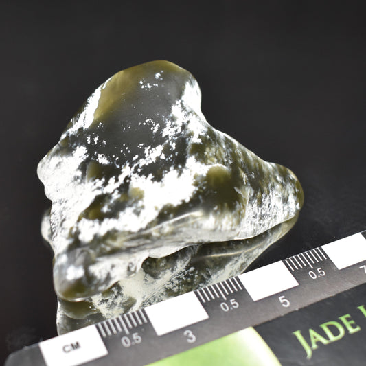 Jade Tumbled Gem / Carving Stone 2047